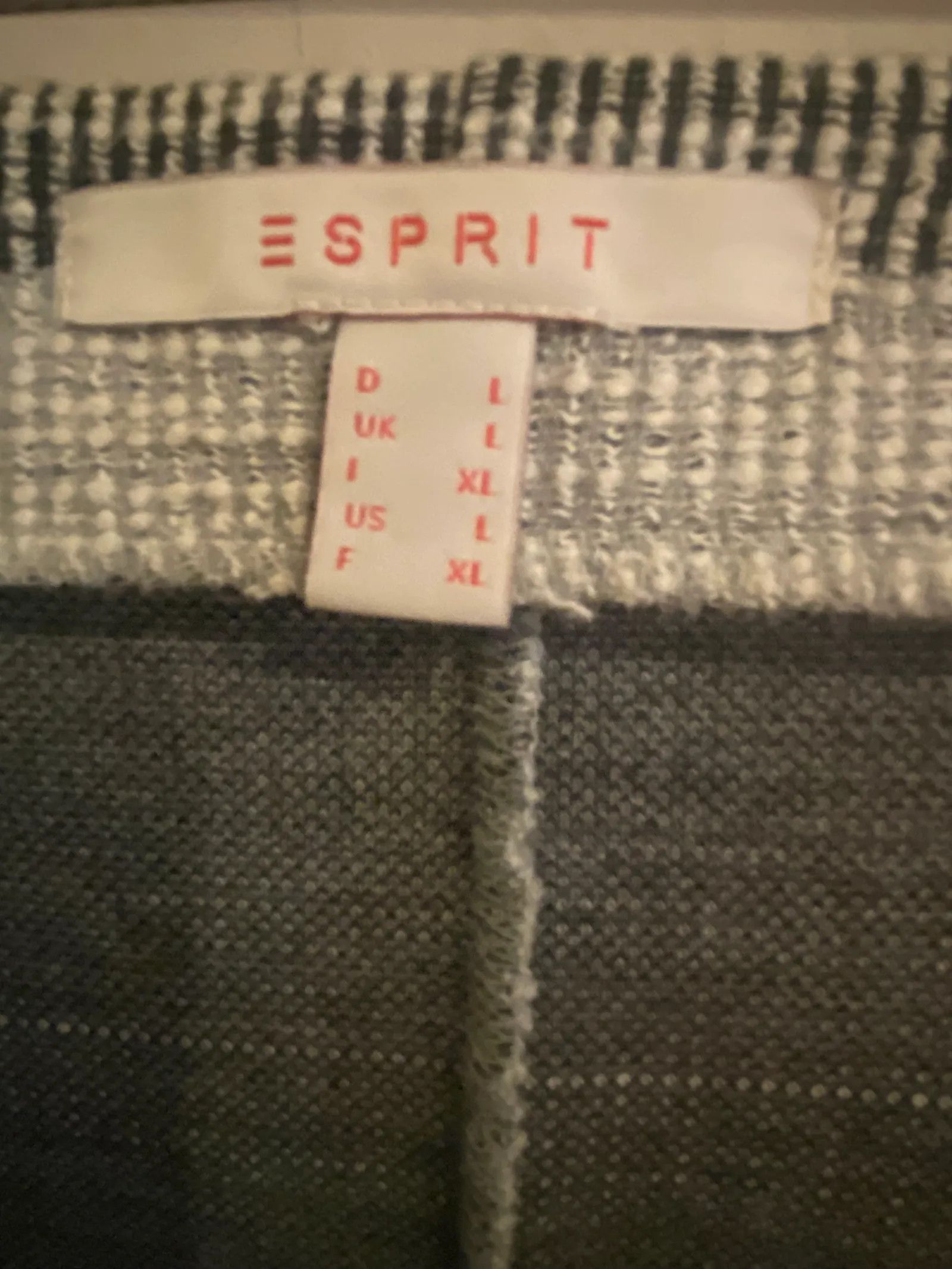 Esprit Esprit Skirt Size 30" / US 8 / IT 44 - 2 Thumbnail
