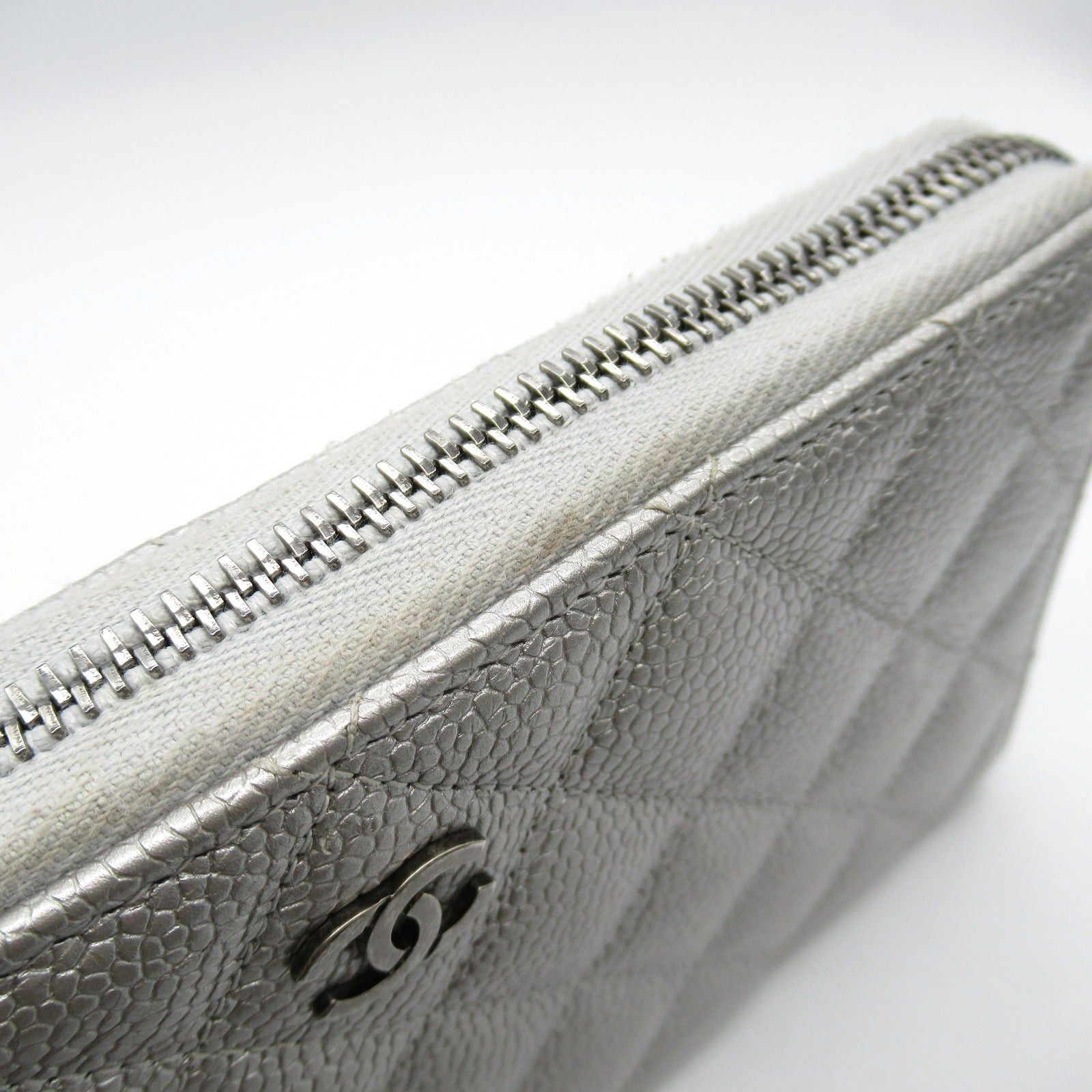 Chanel Chanel Matelasse Round Long Wallet Zipper Leather Grained Calfskin Silver Hardware Size ONE SIZE - 9 Thumbnail