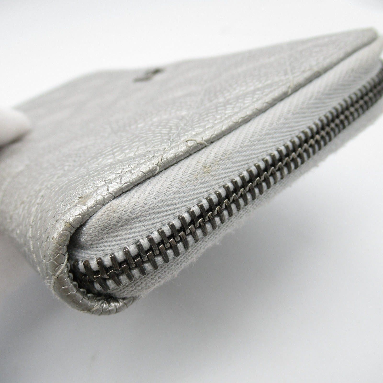 Chanel Chanel Matelasse Round Long Wallet Zipper Leather Grained Calfskin Silver Hardware Size ONE SIZE - 12 Thumbnail