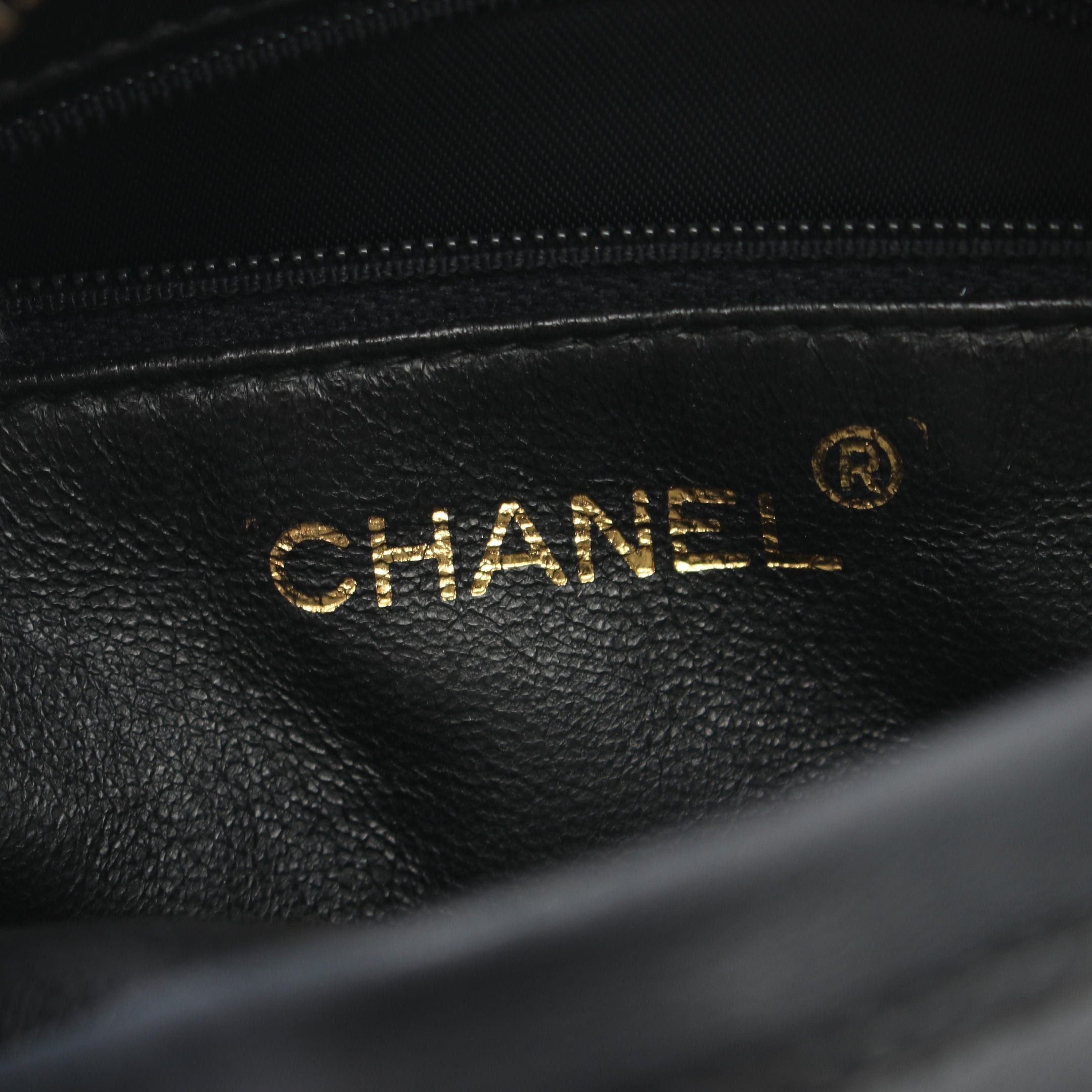 Chanel Chanel Matelasse Chain Shoulder Bag Lambskin Black Gold Hardware Size ONE SIZE - 4 Thumbnail