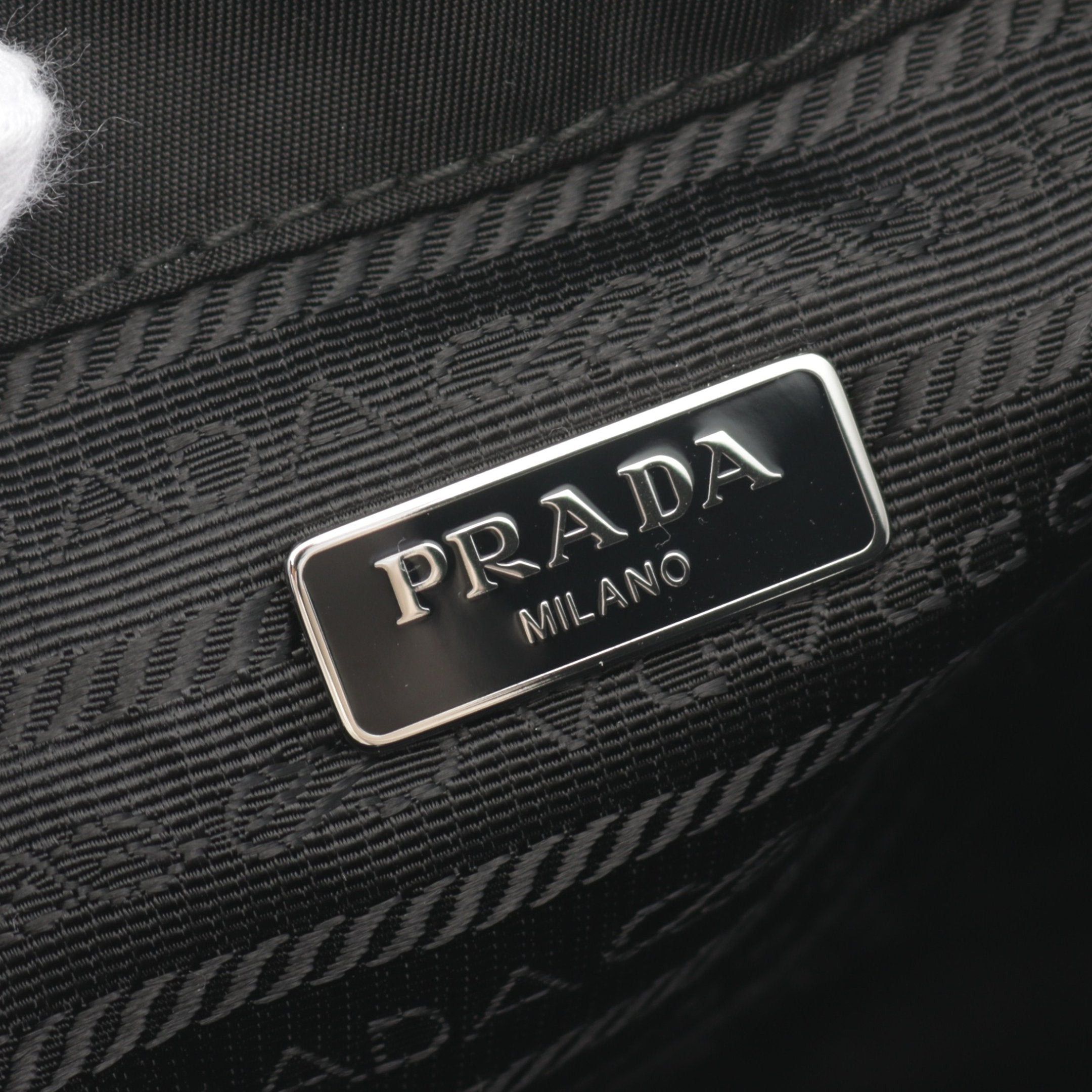 Prada Prada Re-Nylon Chain Shoulder Bag Nylon Saffiano Leather Black Size ONE SIZE - 4 Thumbnail