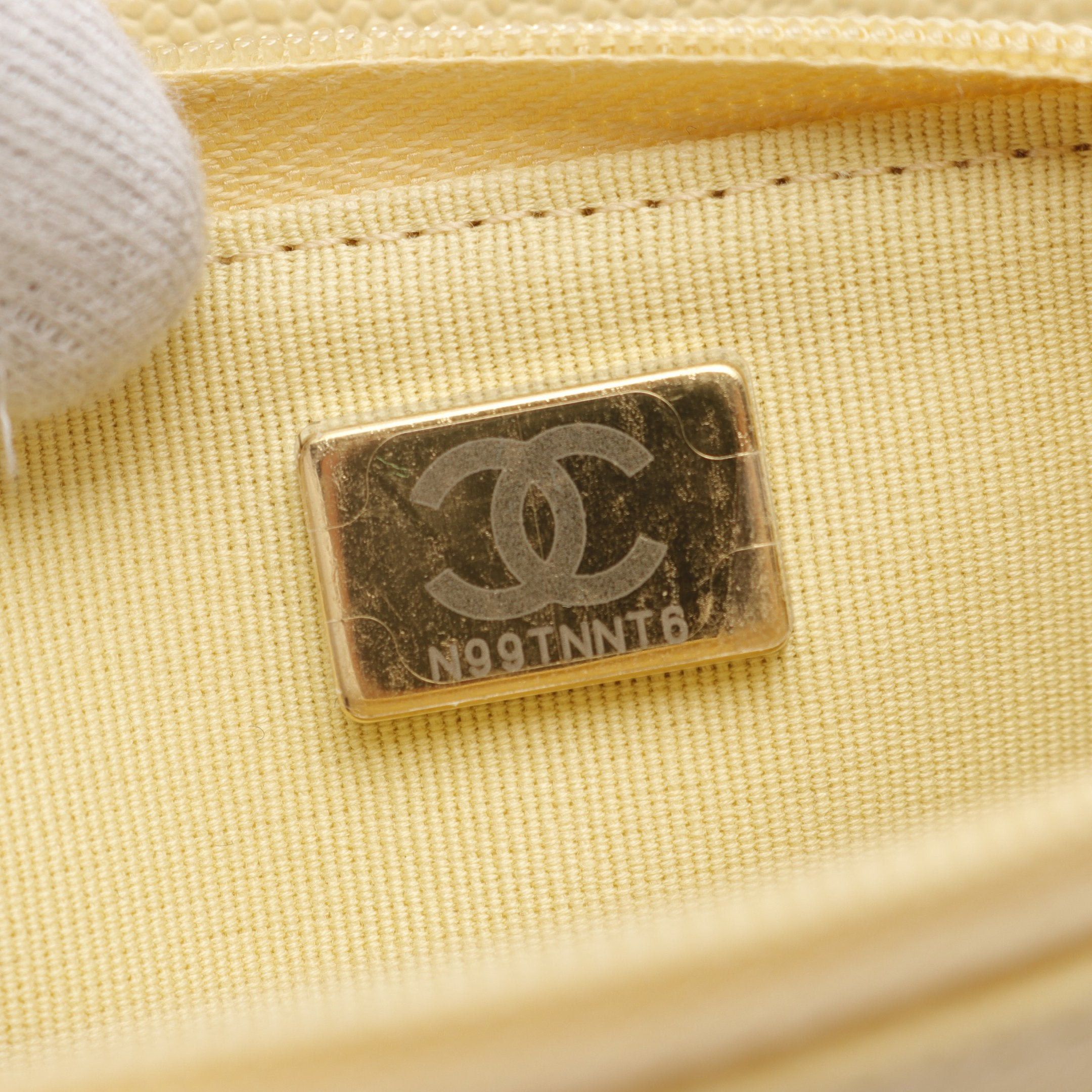 Chanel Chanel Matelasse Chain Wallet Caviar Skin Light Yellow Gold Hardware Size ONE SIZE - 5 Thumbnail