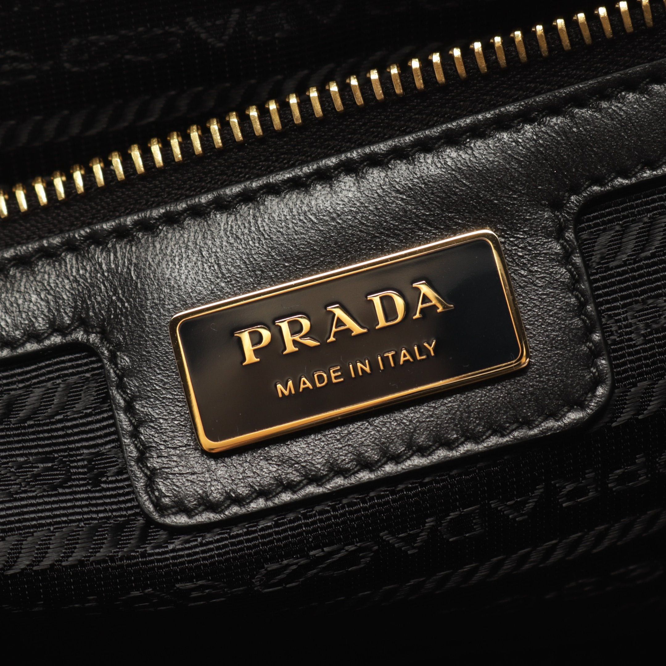 Prada Prada Re-Edition 1978 Re-Nylon Medium Double Handle Handbag Nylon Saffiano Leather Black Size ONE SIZE - 4 Thumbnail