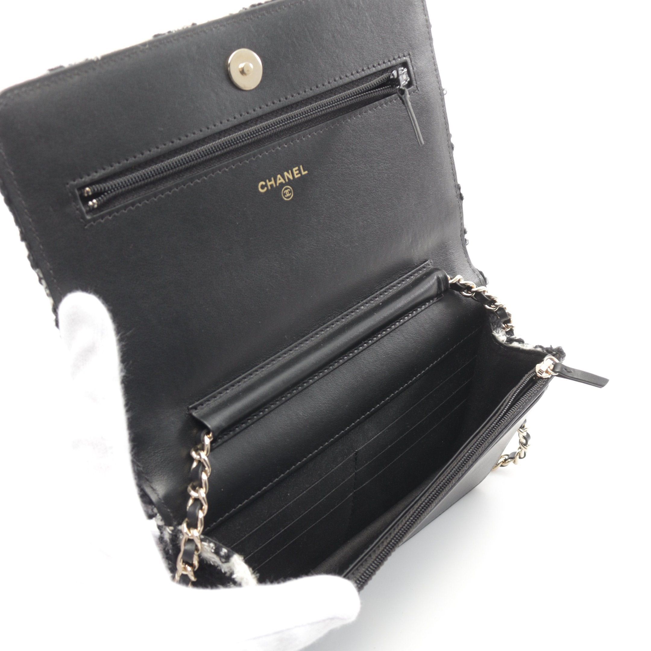 Chanel Chanel Coco Mark Chain Wallet Houndstooth Tweed Black White Gold Hardware Size ONE SIZE - 3 Thumbnail