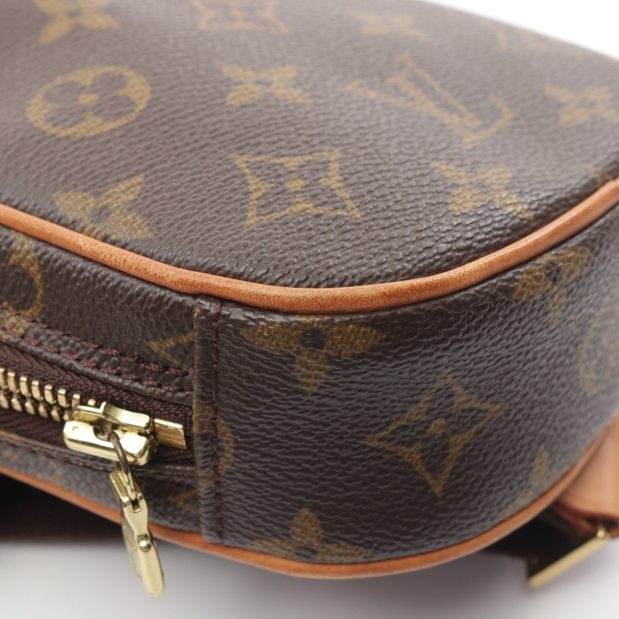 Louis Vuitton Louis Vuitton Pochette Ganju Monogram Body Bag Leather Brown Size ONE SIZE - 6 Thumbnail
