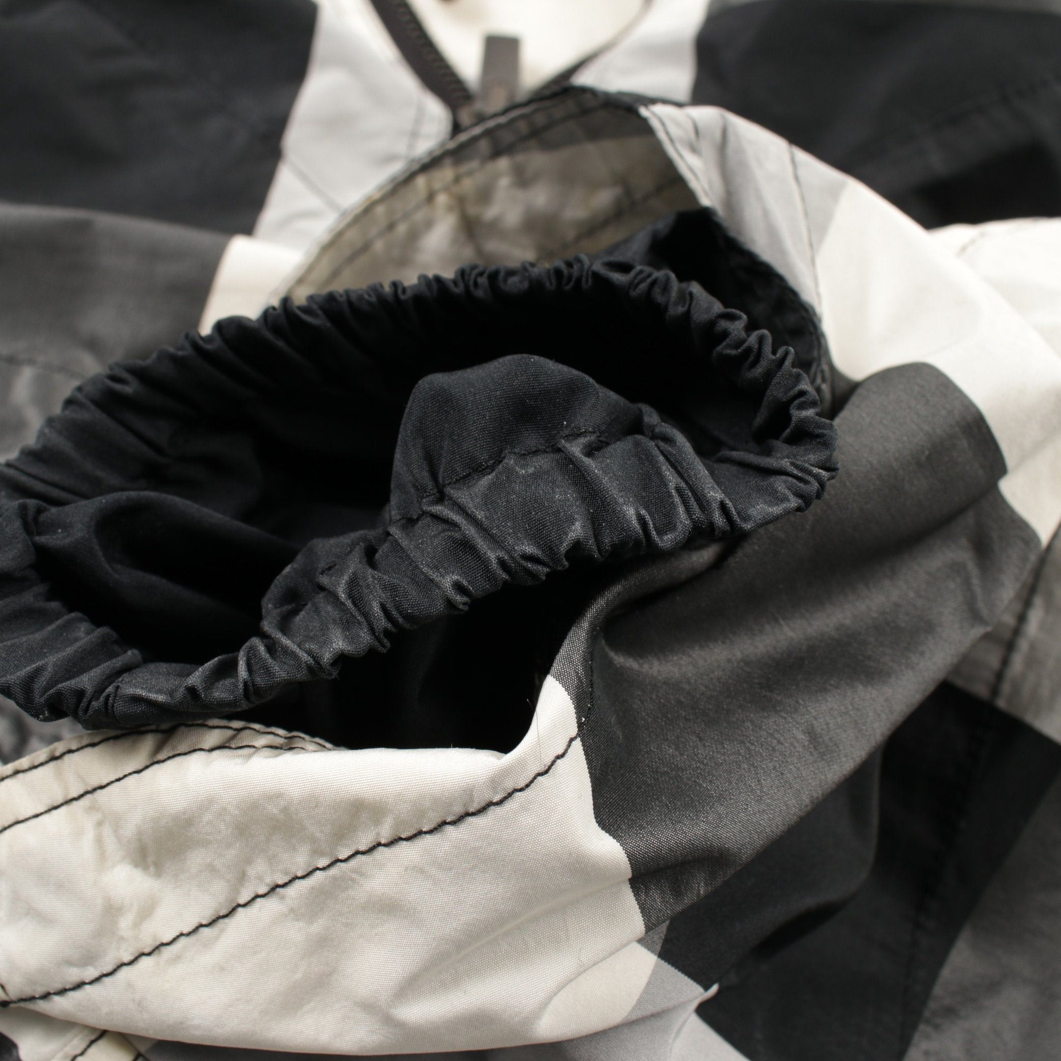 Dior Dior Anorak Hoodie Nylon Jacket Check Off White Black Gray Size ONE SIZE - 6 Thumbnail