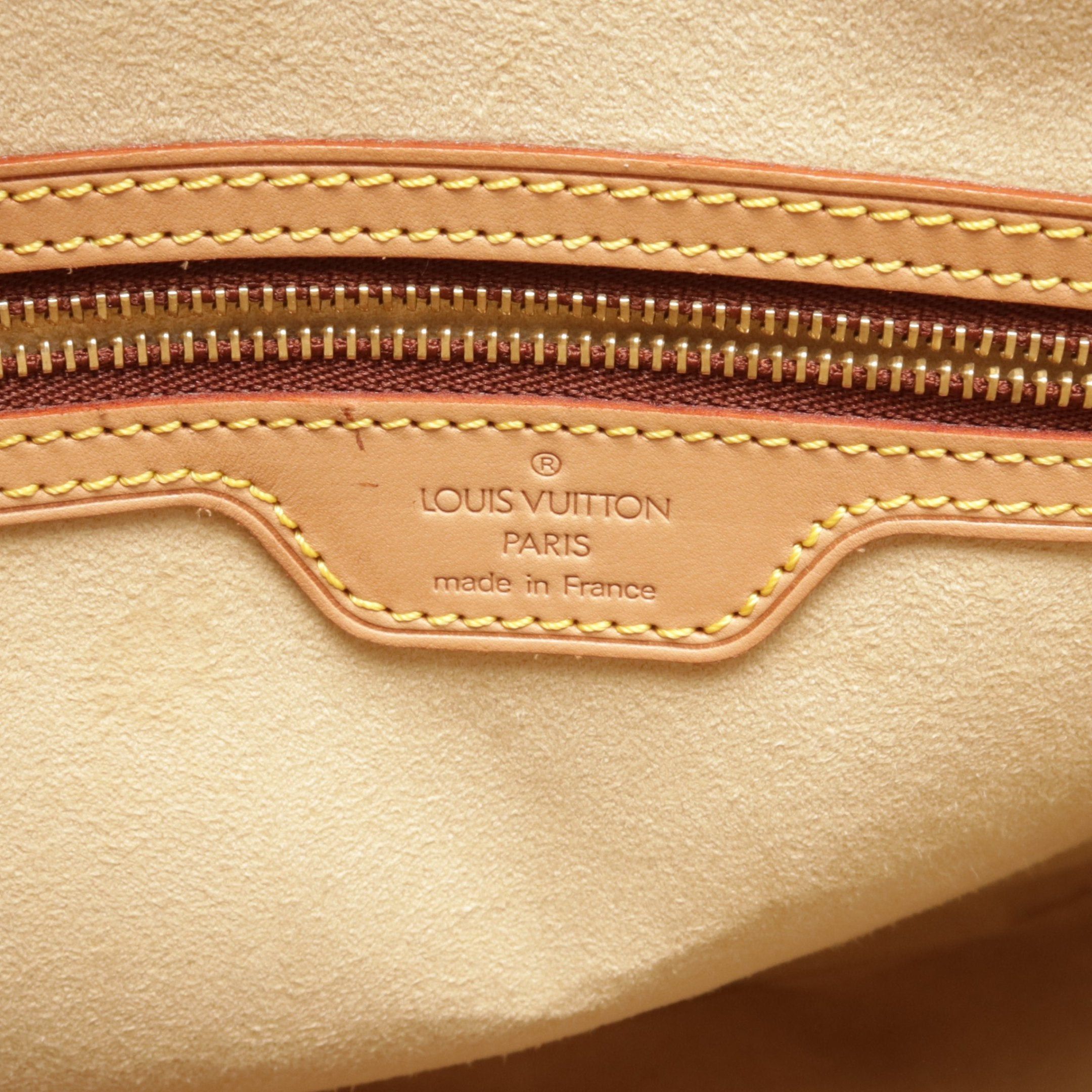 Louis Vuitton Louis Vuitton Looping Gm Monogram Shoulder Bag Leather Brown Size ONE SIZE - 4 Thumbnail