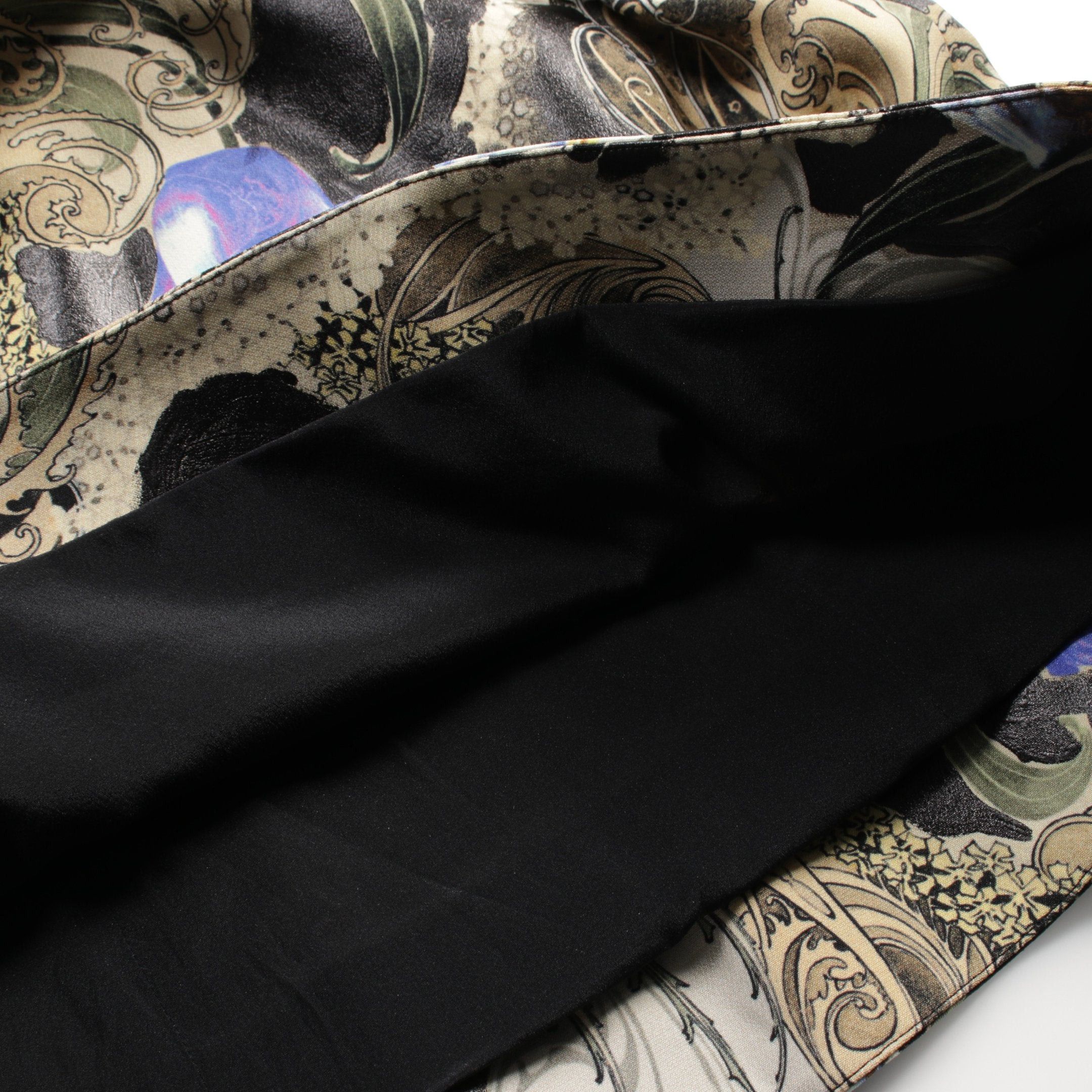 Louis Vuitton Louis Vuitton One Piece Floral Pattern Silk Black Multicolor Size ONE SIZE - 11 Thumbnail