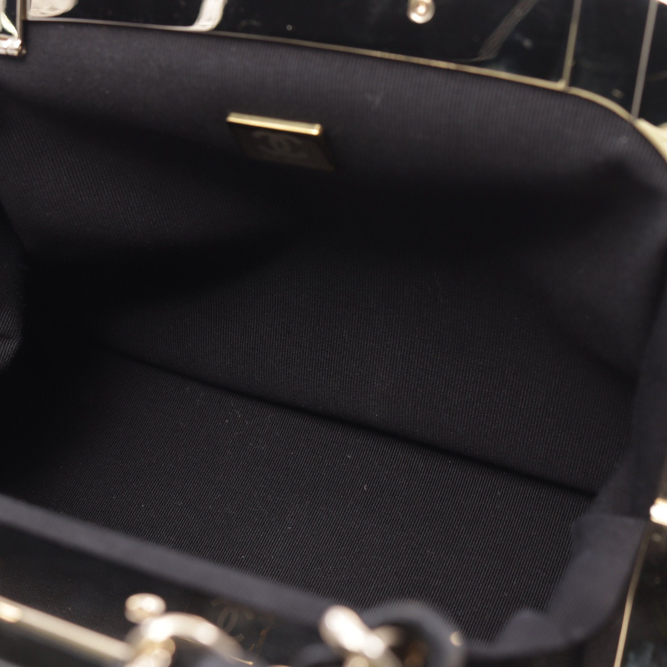 Chanel Chanel Matelasse Chain Shoulder Bag Leather Black Gold Hardware Clasp Size ONE SIZE - 9 Thumbnail