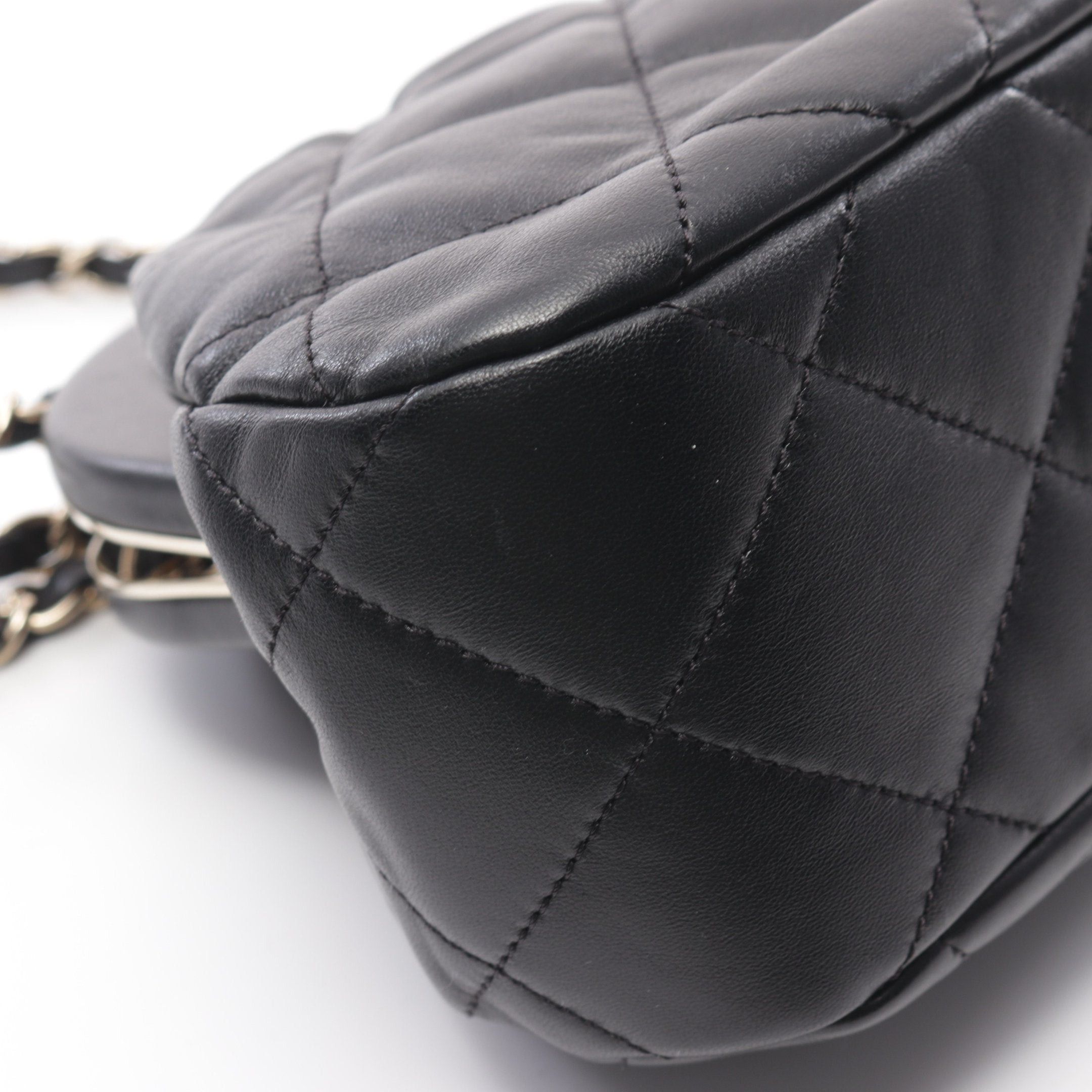 Chanel Chanel Matelasse Chain Shoulder Bag Leather Black Gold Hardware Clasp Size ONE SIZE - 8 Thumbnail