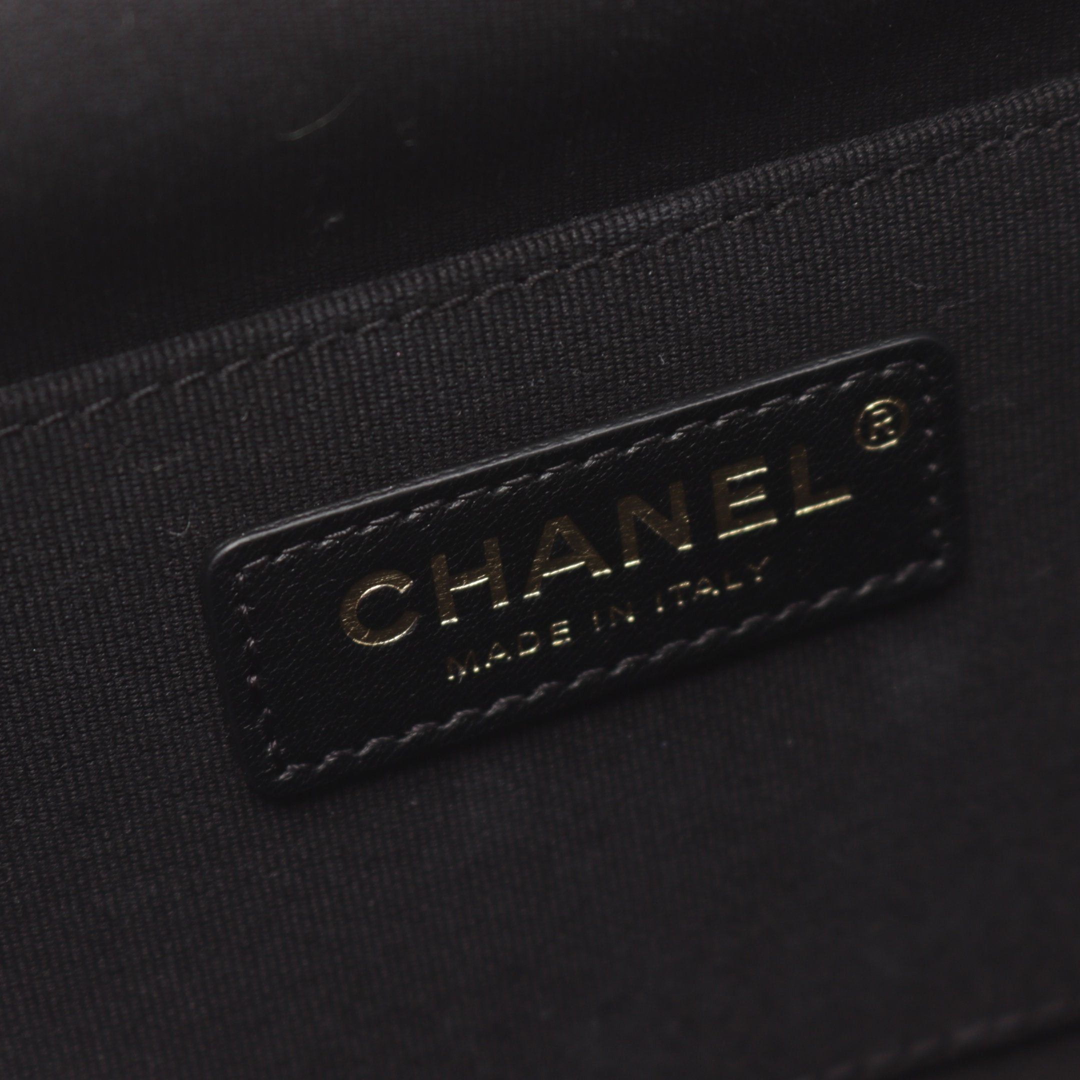 Chanel Chanel Matelasse Chain Shoulder Bag Leather Black Gold Hardware Clasp Size ONE SIZE - 4 Thumbnail