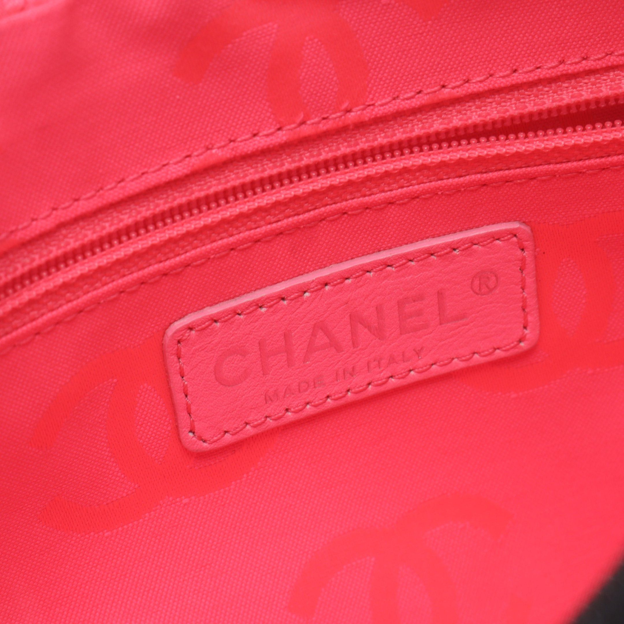 Chanel Chanel Cambon Line Accessory Pouch Handbag Leather Black Silver Hardware Size ONE SIZE - 4 Thumbnail