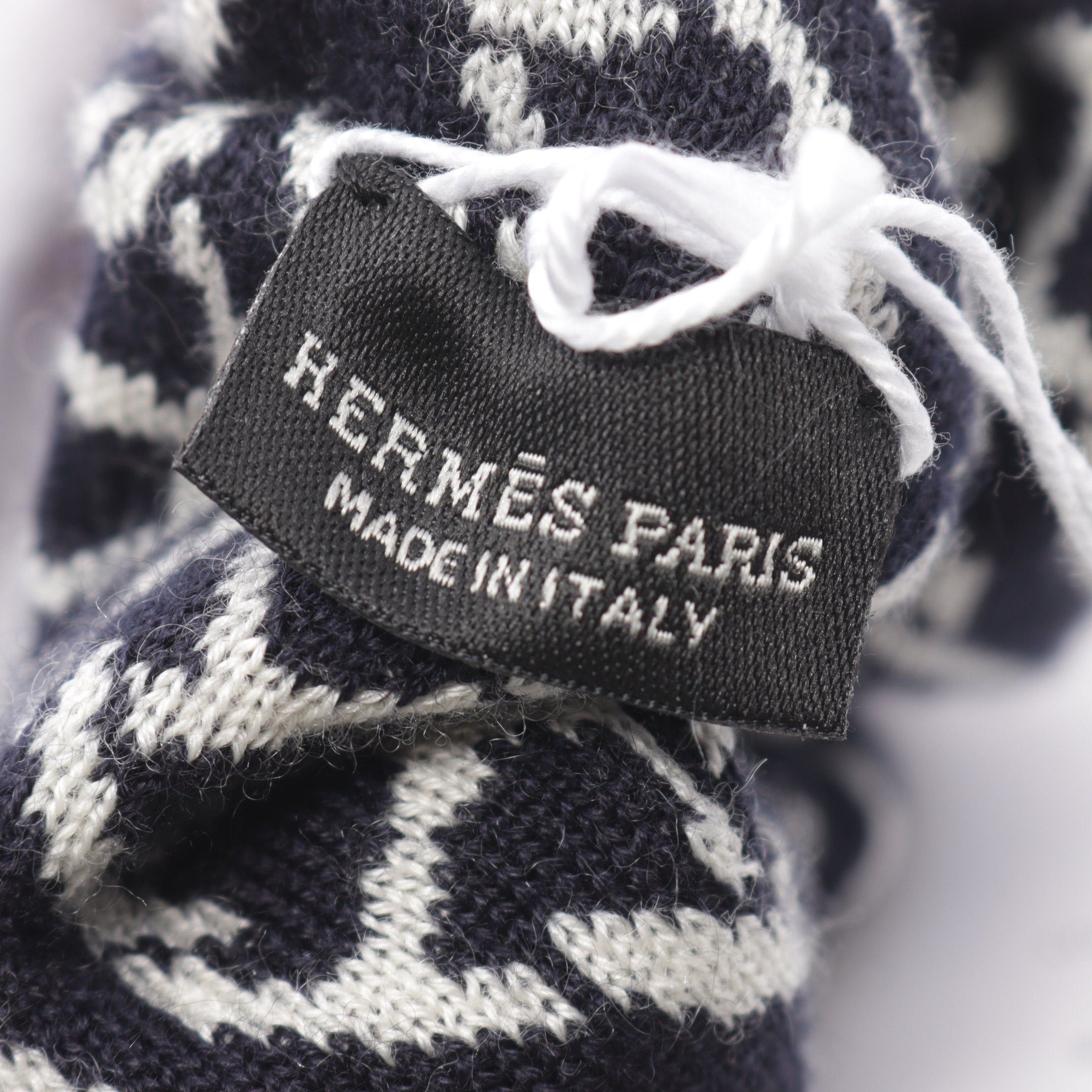 Hermes Hermes Claudia Scrunchie Hair Accessory Cashmere Silk Black White Size ONE SIZE - 3 Thumbnail