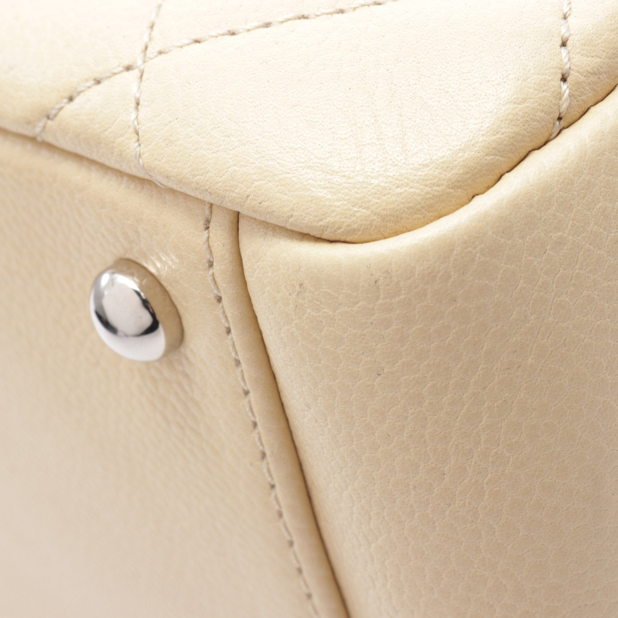 Chanel Chanel Matelasse Coco Mark Chain Shoulder Bag Caviar Skin Light Beige Silver Hardware Size ONE SIZE - 6 Thumbnail