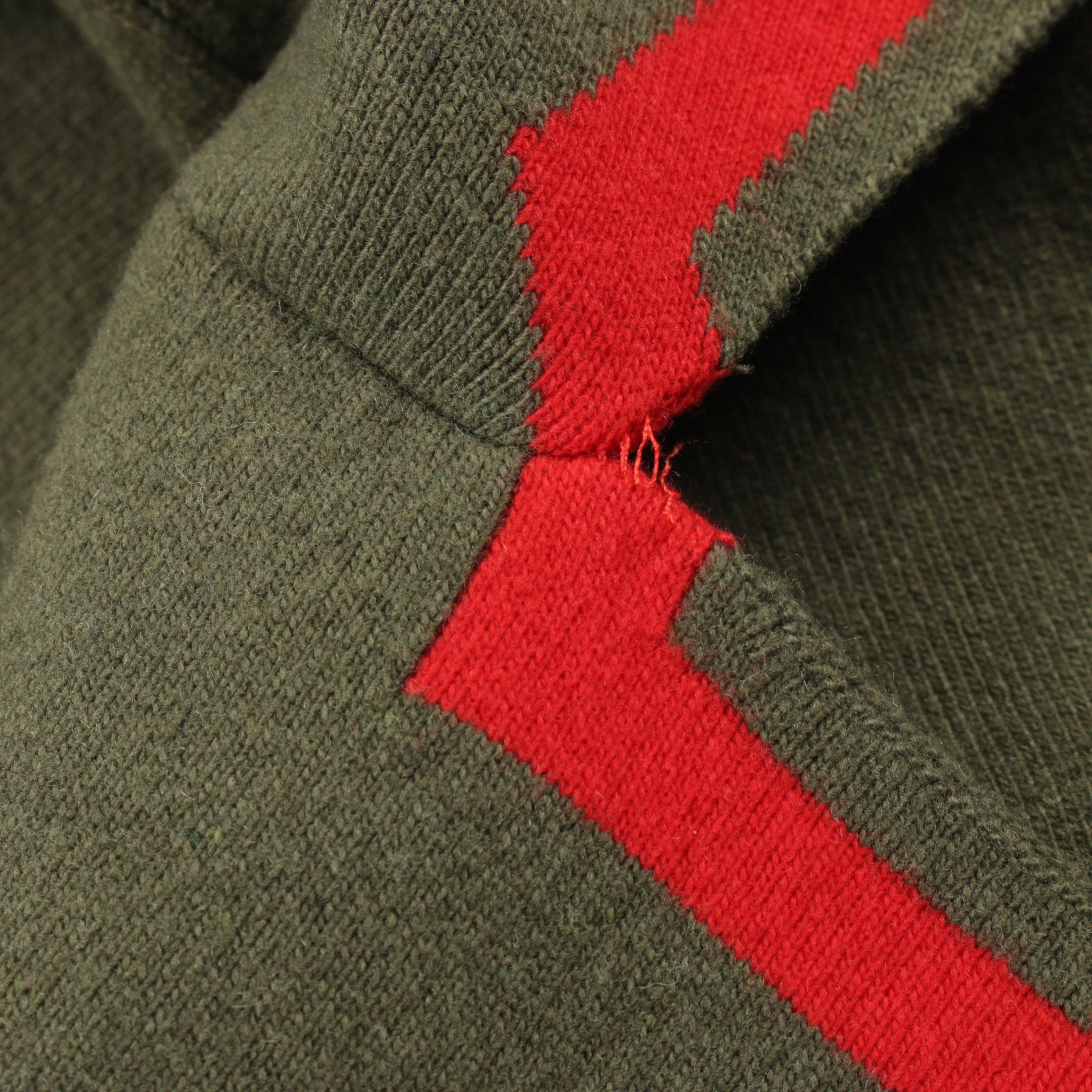 Burberry Burberry Poncho Wool Cashmere Khaki Green Red Size ONE SIZE - 7 Thumbnail