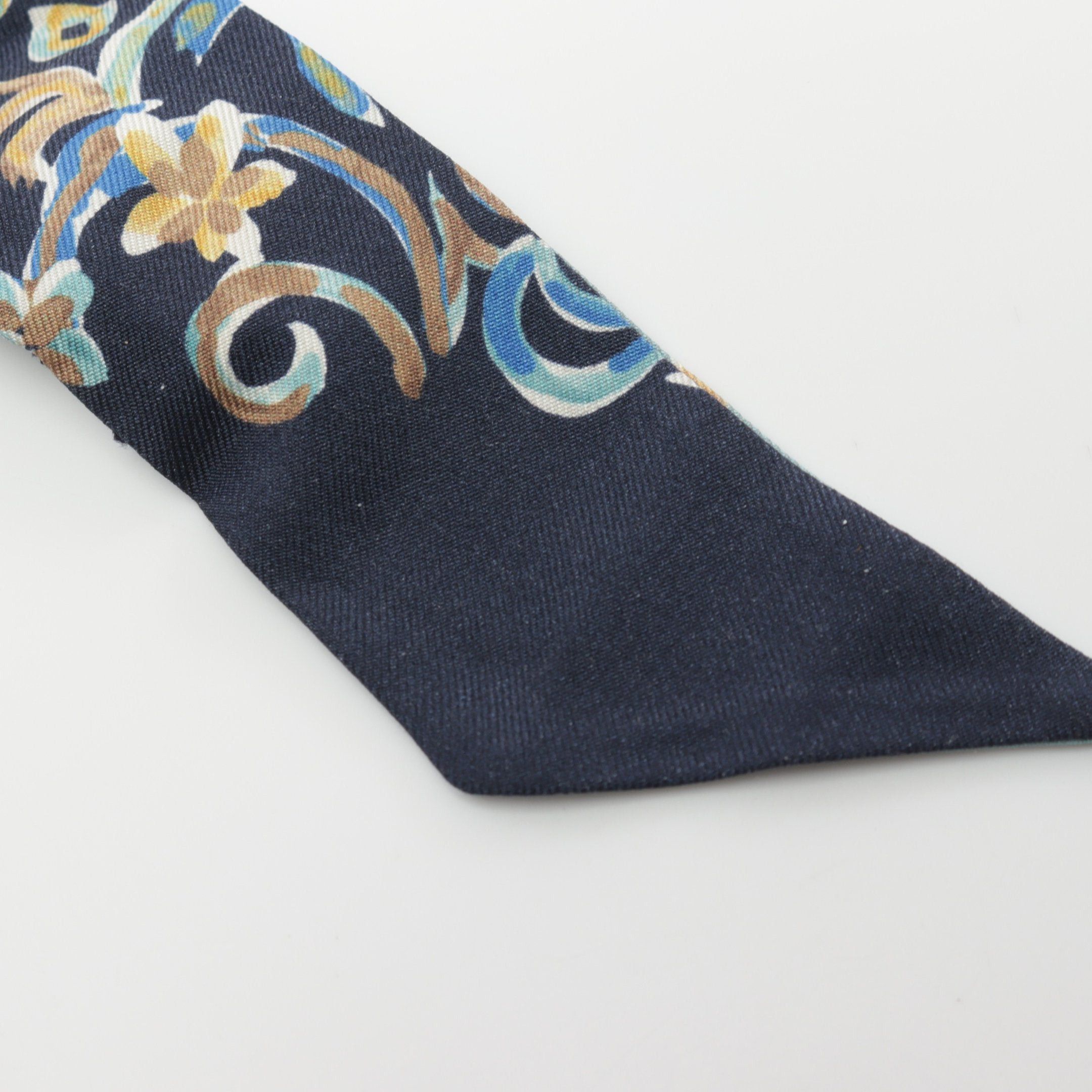 Salvatore Ferragamo Salvatore Ferragamo Scarf Silk Navy Multicolor Size ONE SIZE - 7 Thumbnail