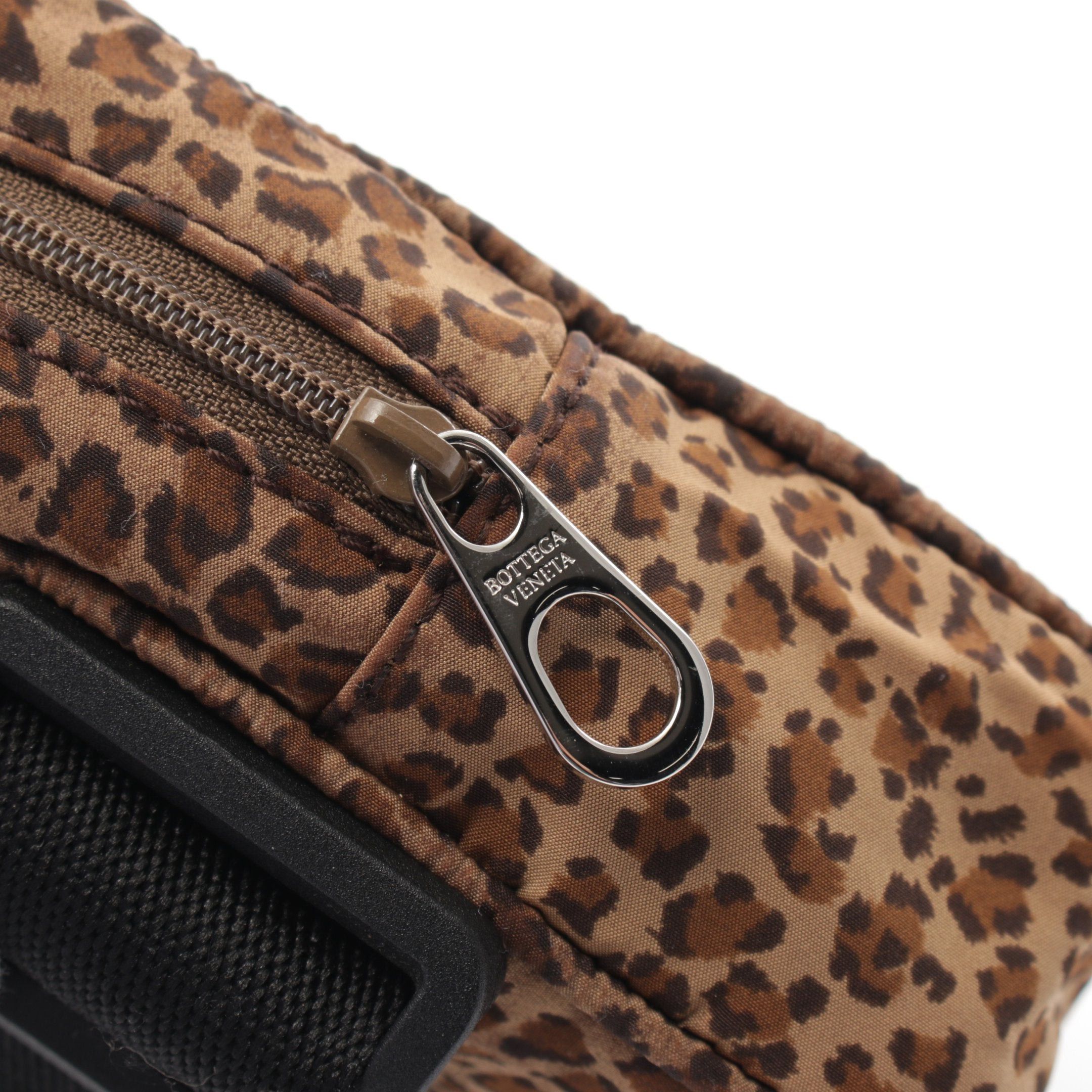 Bottega Veneta Bottega Veneta Waist Pouch Bag Leopard Nylon Brown Black Size ONE SIZE - 8 Thumbnail