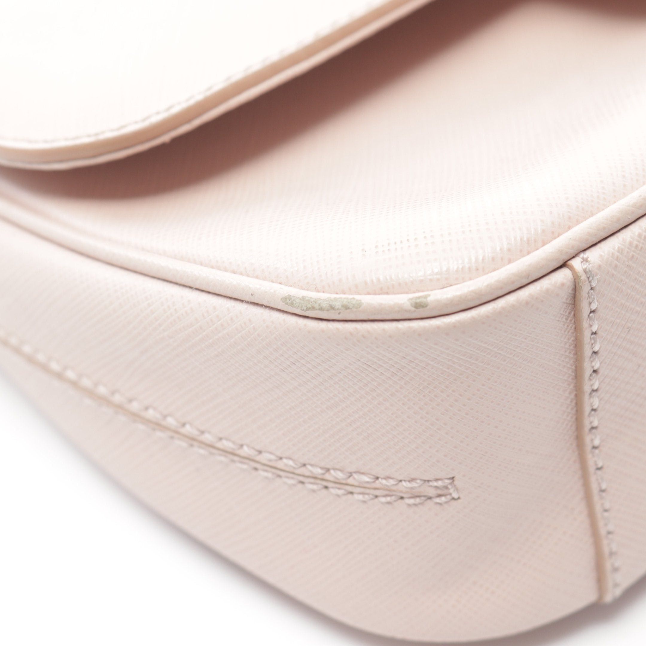 Salvatore Ferragamo Salvatore Ferragamo Gancini Chain Shoulder Bag Leather Light Pink Size ONE SIZE - 7 Thumbnail