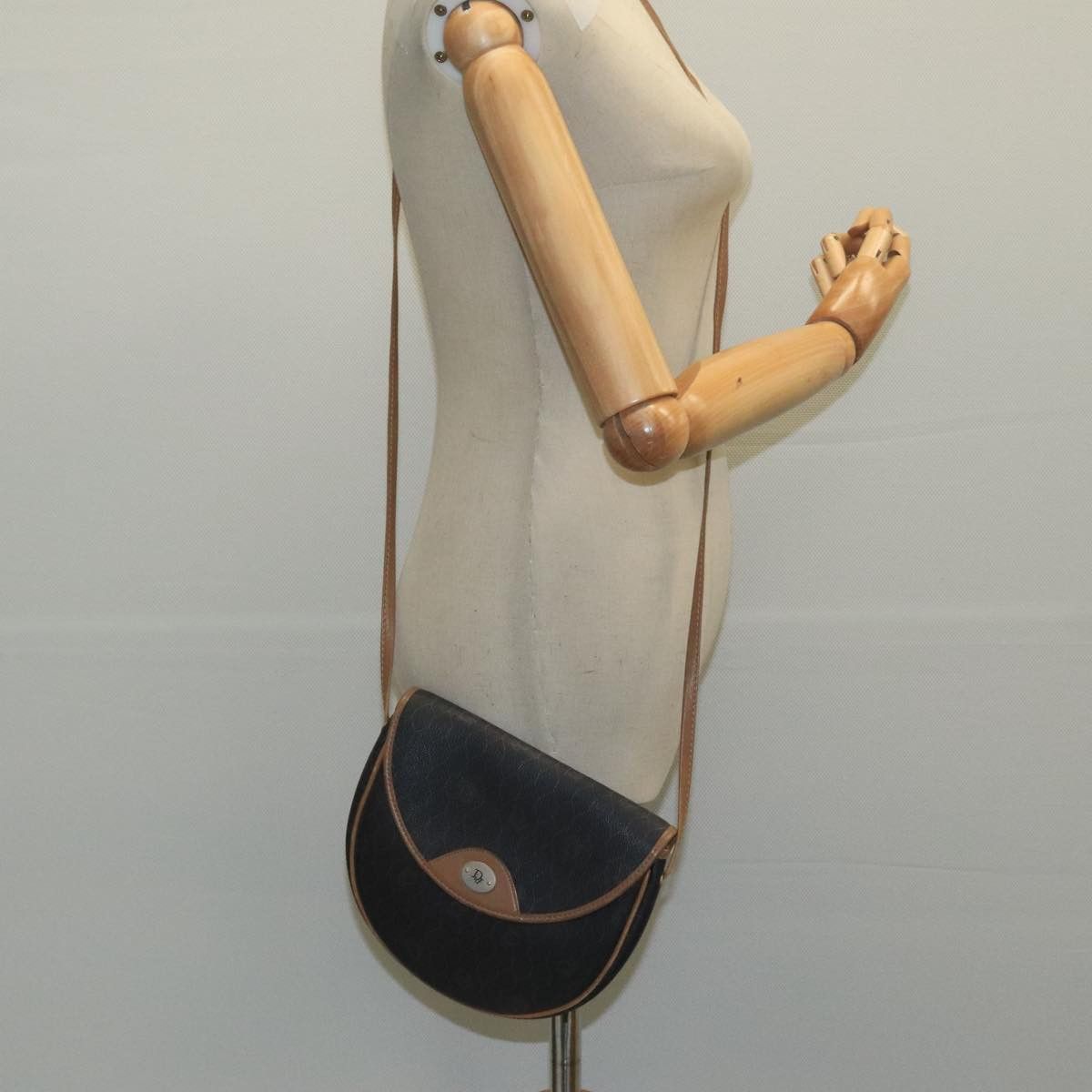 Dior Honeycomb Black Canvas Shoulder Bag (Pre-Owned) Size ONE SIZE - 15 Thumbnail