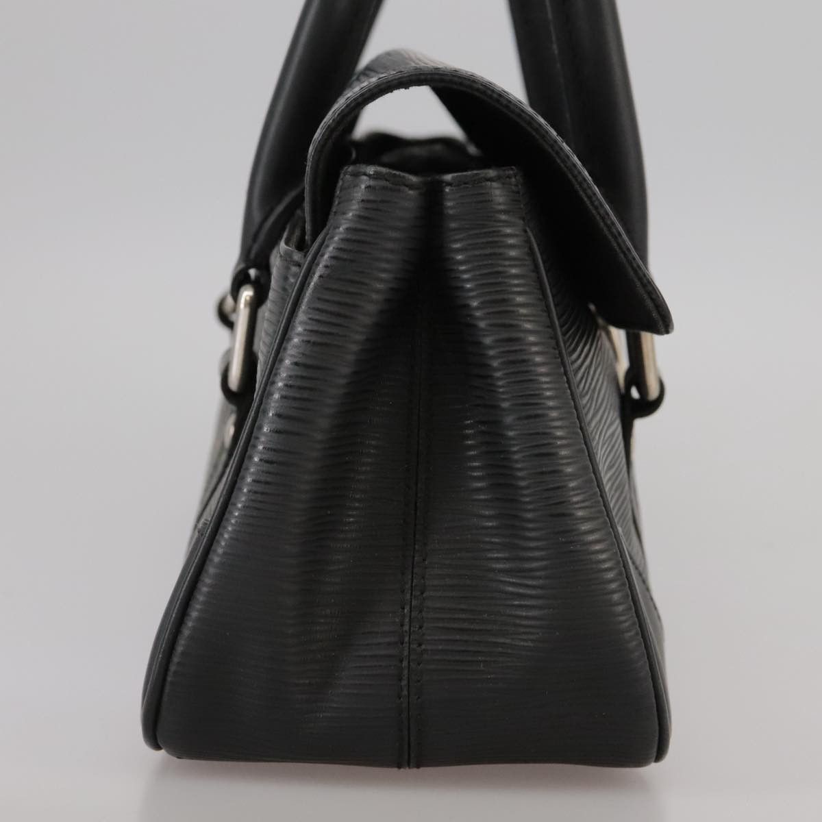 Louis Vuitton Segur Black Leather Handbag (Pre-Owned) Size ONE SIZE - 17 Thumbnail