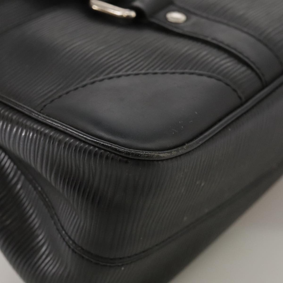 Louis Vuitton Segur Black Leather Handbag (Pre-Owned) Size ONE SIZE - 19 Thumbnail