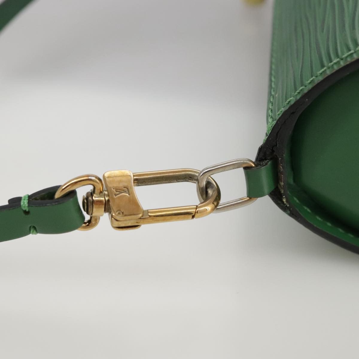 Louis Vuitton Papillon Green Leather Clutch Bag (Pre-Owned) Size ONE SIZE - 13 Thumbnail