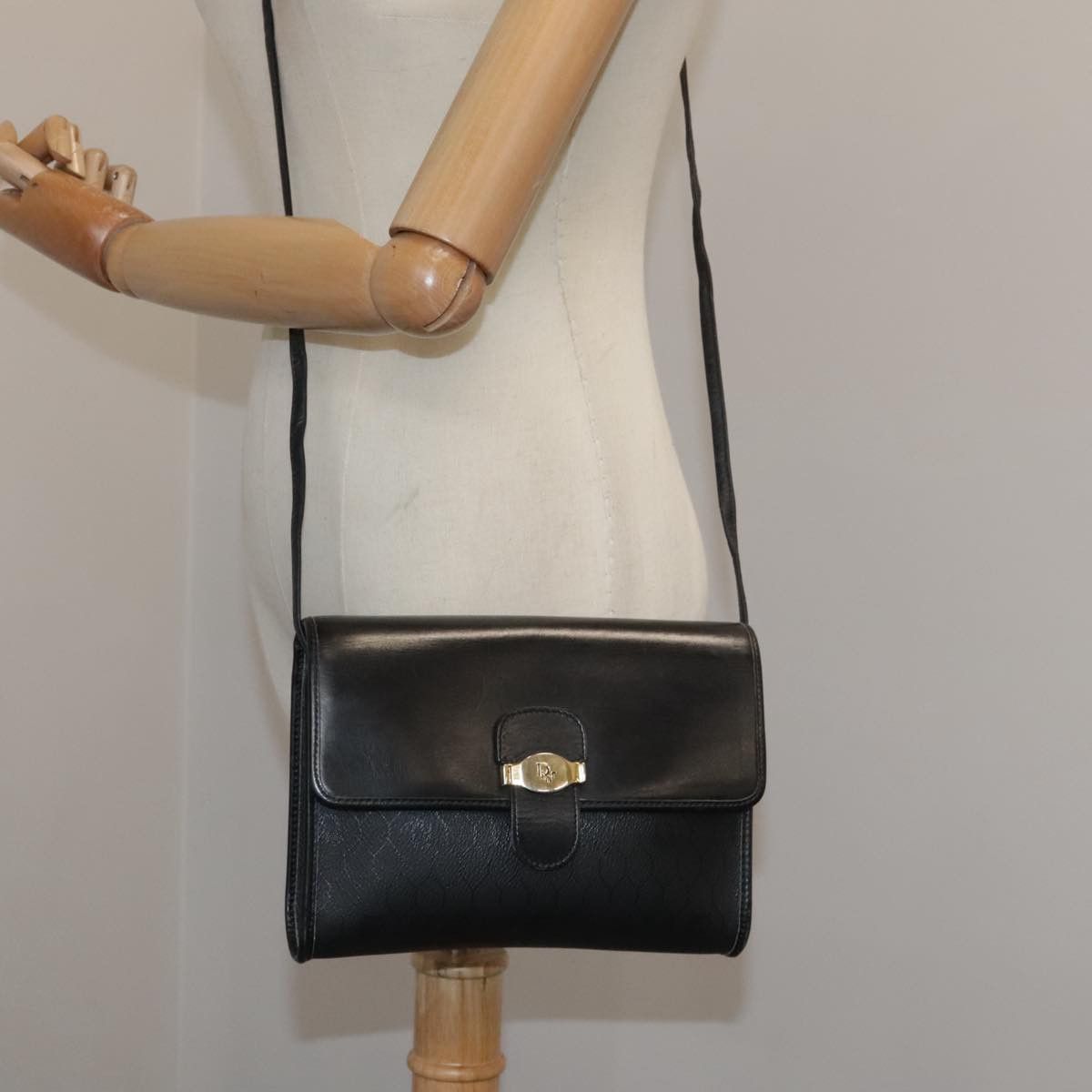 Dior Honeycomb Black Leather Shoulder Bag (Pre-Owned) Size ONE SIZE - 11 Thumbnail