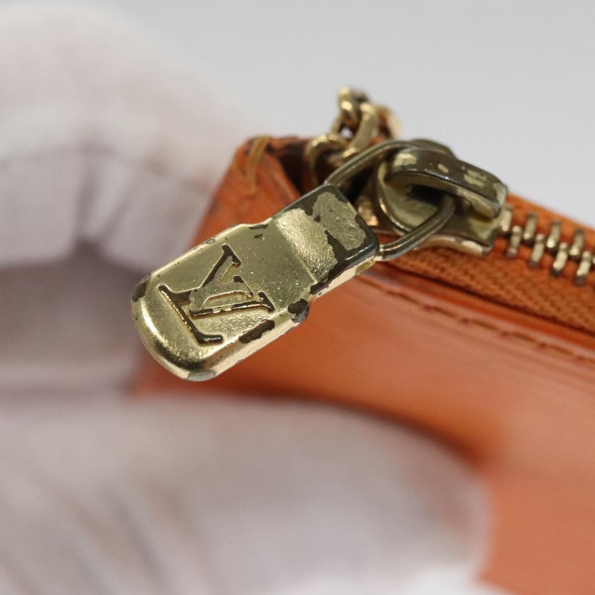 Louis Vuitton Pochette Clés Orange Leather Wallet (Pre-Owned) Size ONE SIZE - 11 Thumbnail