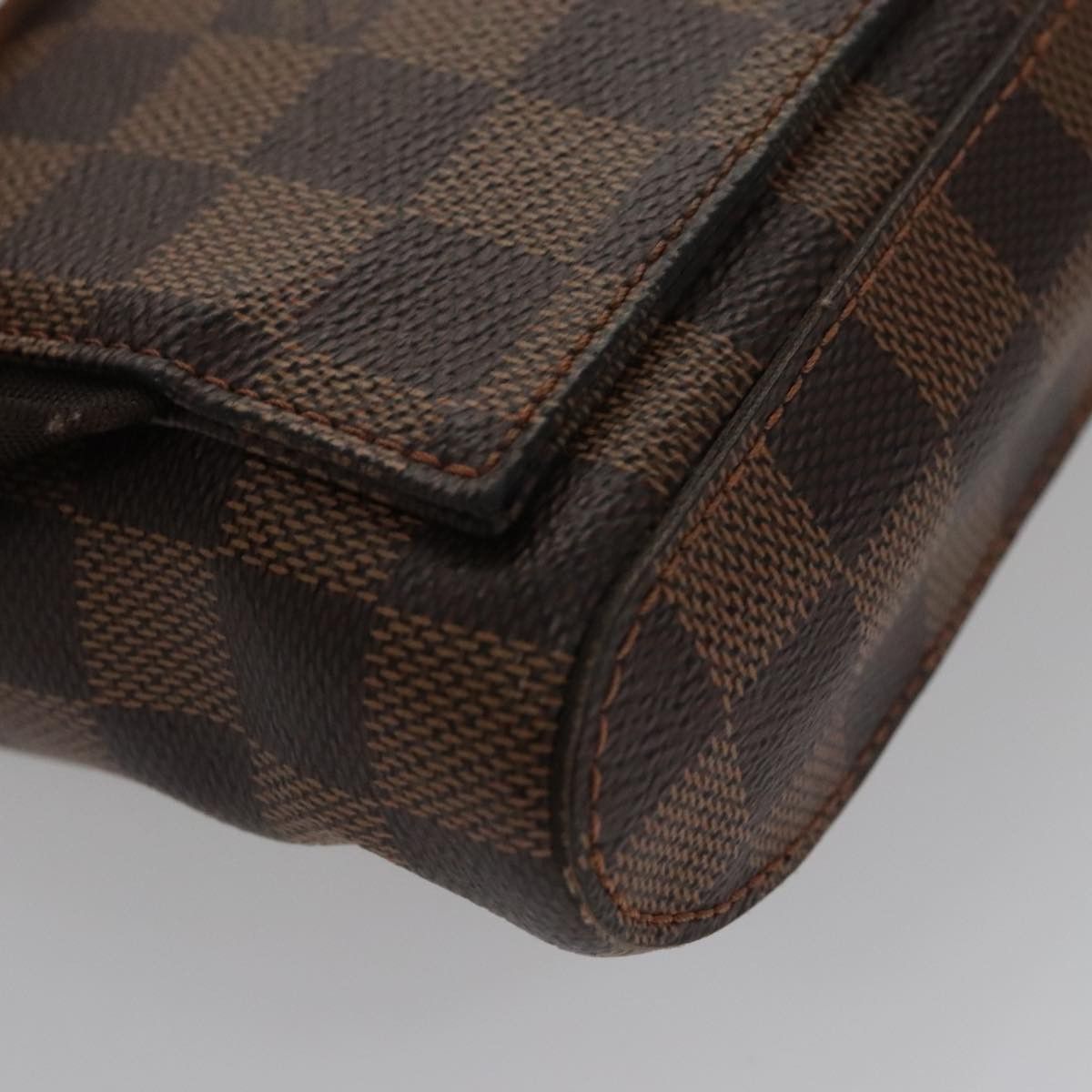 Louis Vuitton Geronimos Brown Canvas Shoulder Bag (Pre-Owned) Size ONE SIZE - 20 Thumbnail