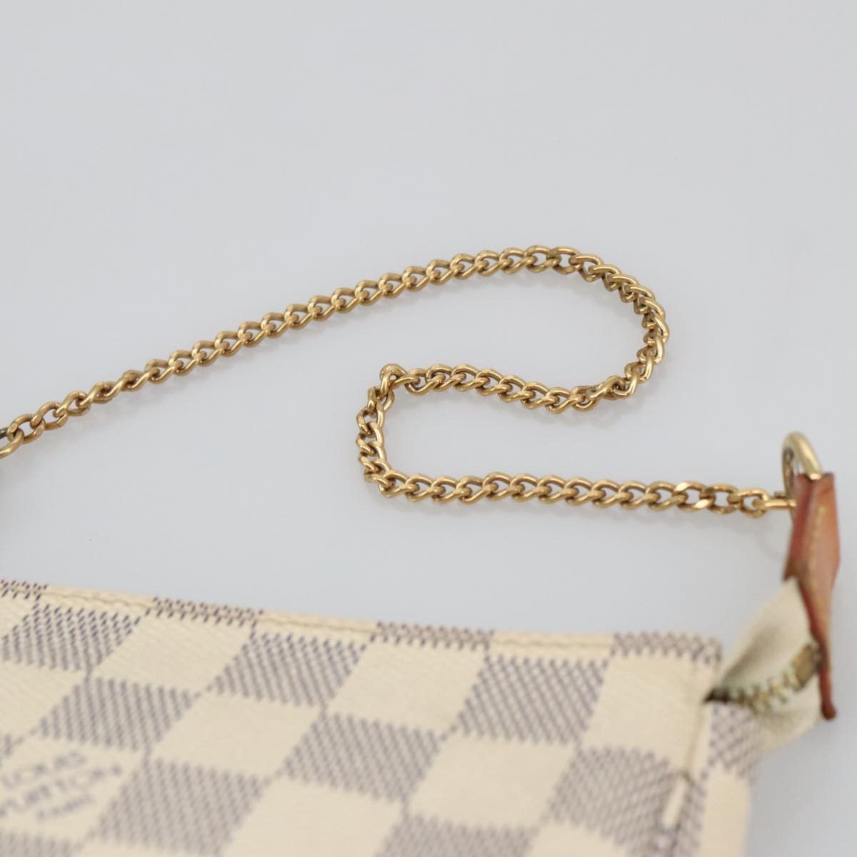 Louis Vuitton Mini Pochette Accessoires Beige Canvas Clutch Bag Size ONE SIZE - 7 Thumbnail