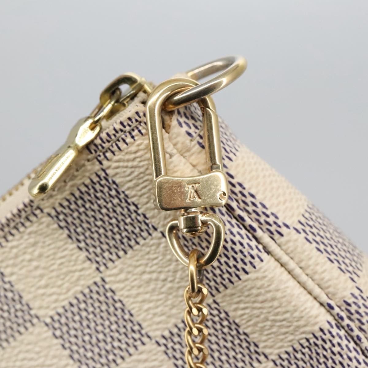 Louis Vuitton Mini Pochette Accessoires Beige Canvas Clutch Bag Size ONE SIZE - 13 Thumbnail