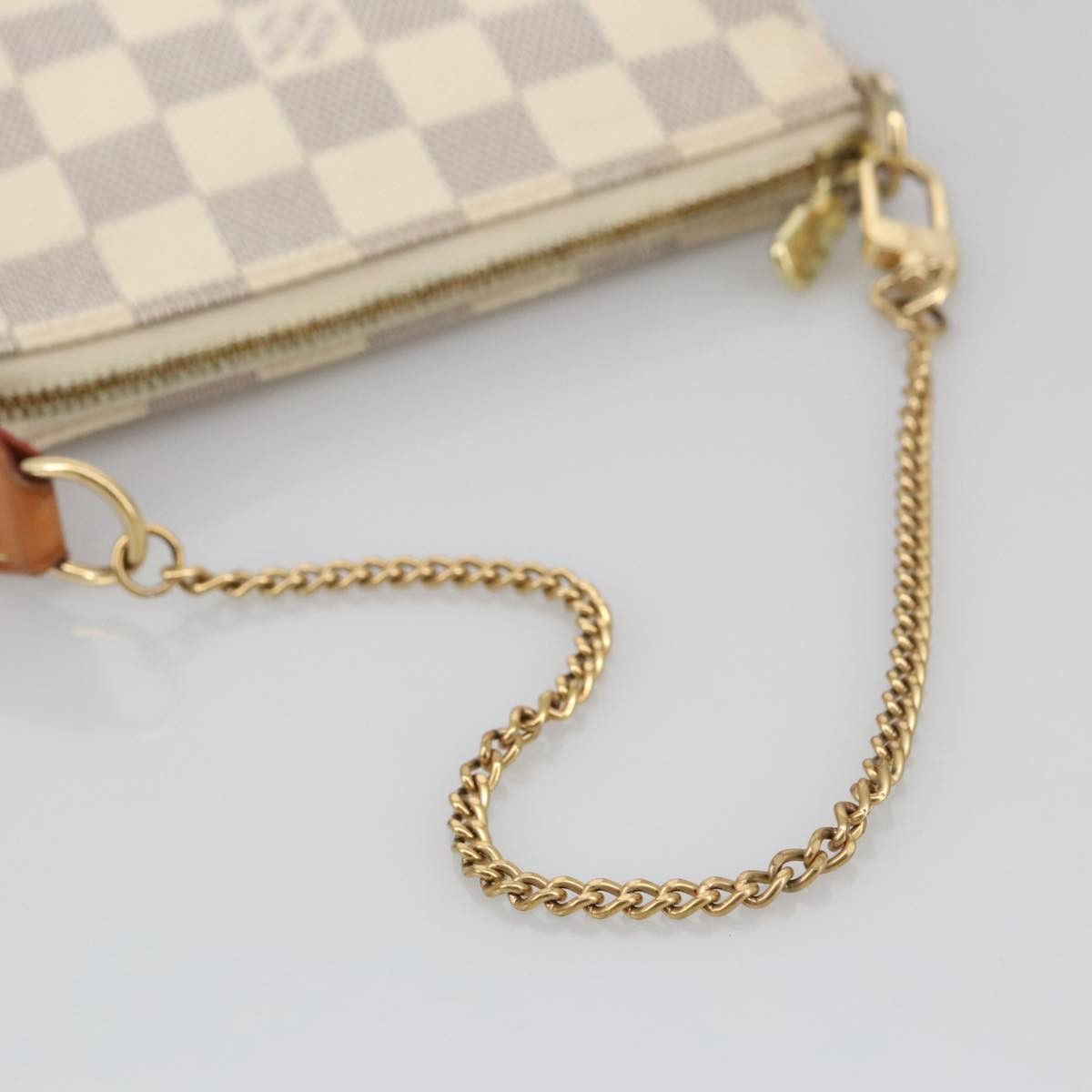 Louis Vuitton Mini Pochette Accessoires Beige Canvas Clutch Bag Size ONE SIZE - 6 Thumbnail