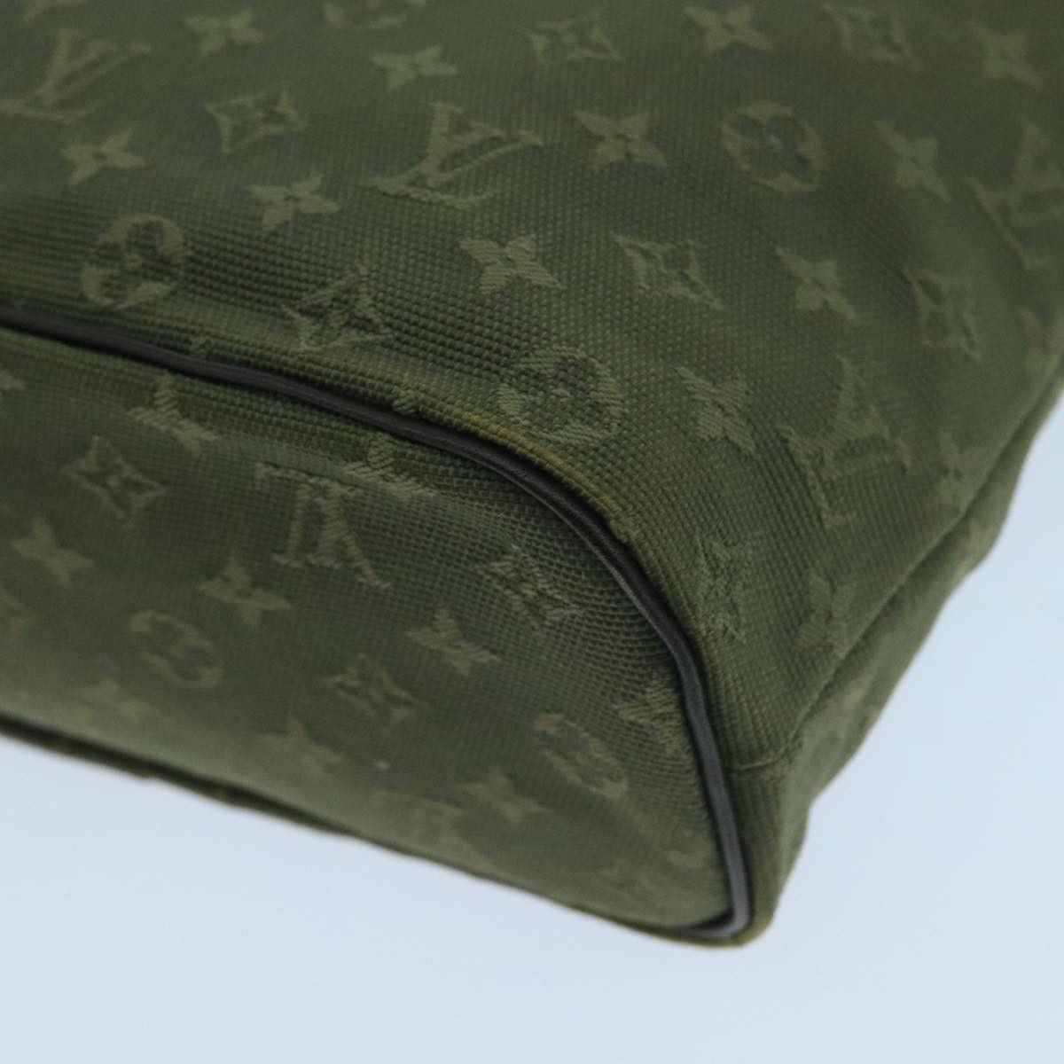 Louis Vuitton Lucille Khaki Canvas Handbag (Pre-Owned) Size ONE SIZE - 20 Thumbnail