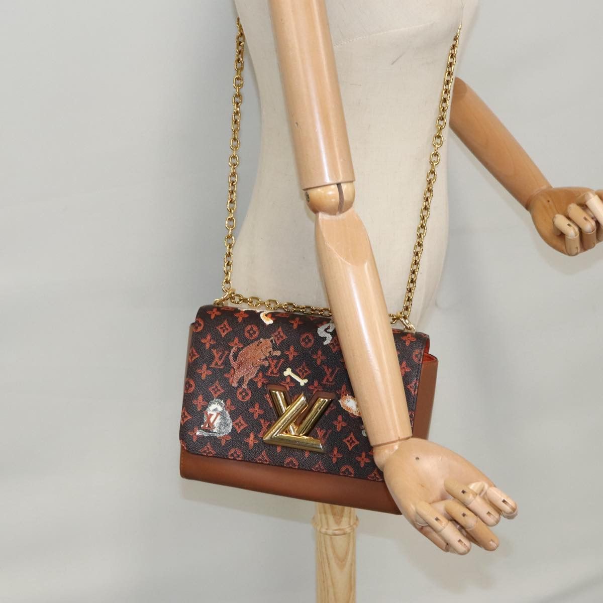 Louis Vuitton Twist Brown Canvas Shoulder Bag (Pre-Owned) Size ONE SIZE - 12 Thumbnail