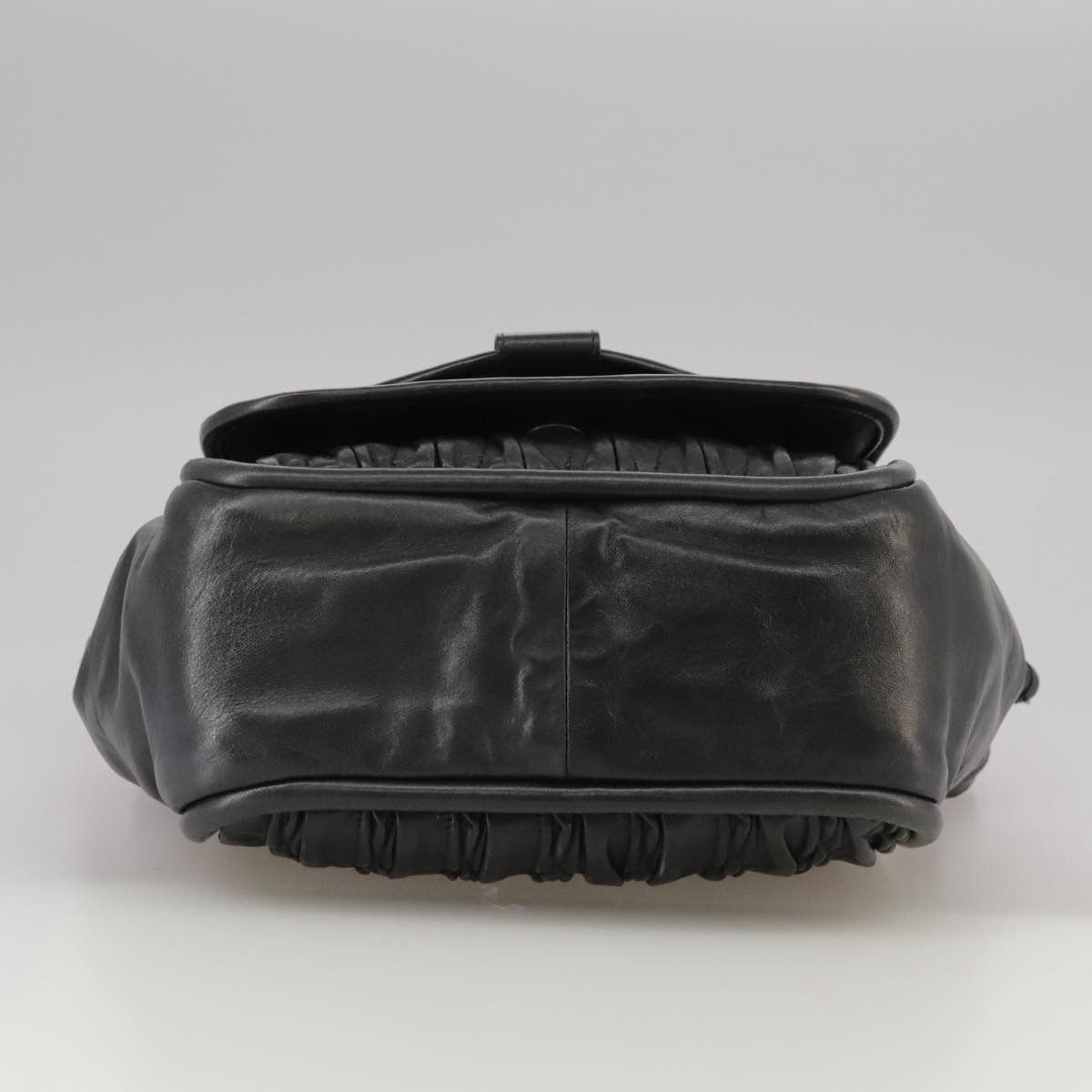 Bally Black Leather Shoulder Bag (Pre-Owned) Size ONE SIZE - 18 Thumbnail