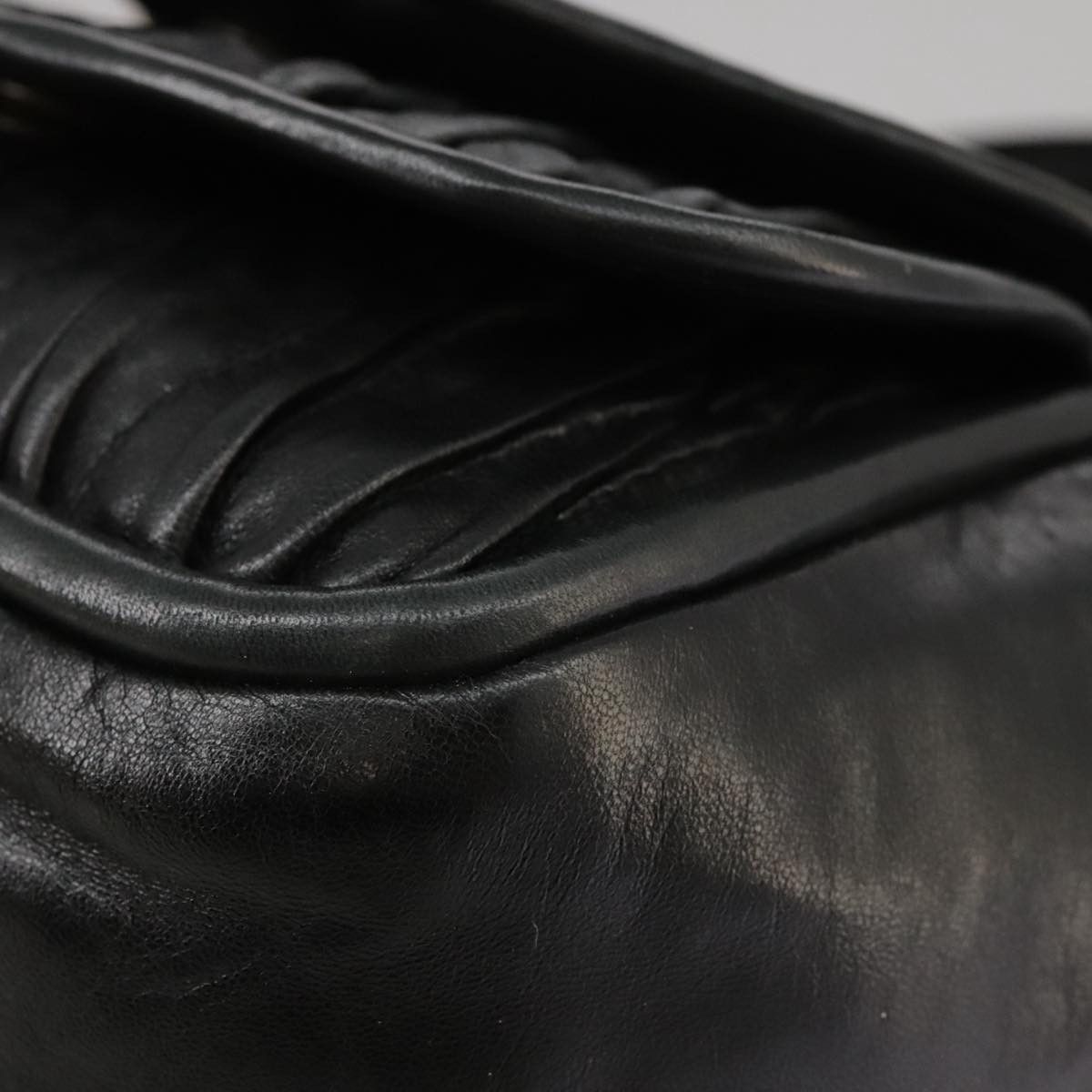 Bally Black Leather Shoulder Bag (Pre-Owned) Size ONE SIZE - 9 Thumbnail