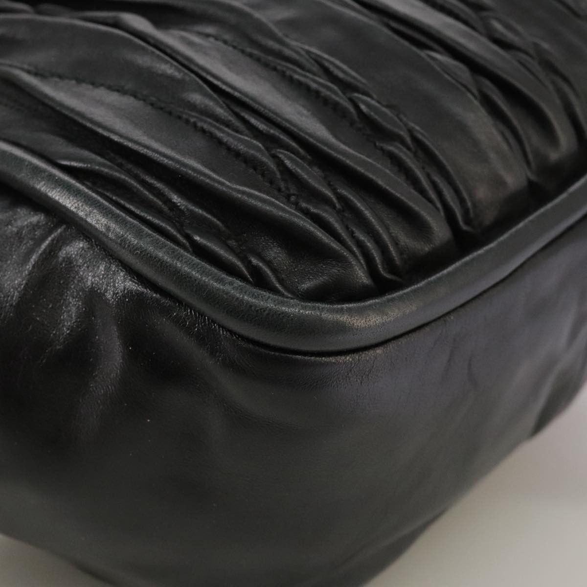 Bally Black Leather Shoulder Bag (Pre-Owned) Size ONE SIZE - 8 Thumbnail