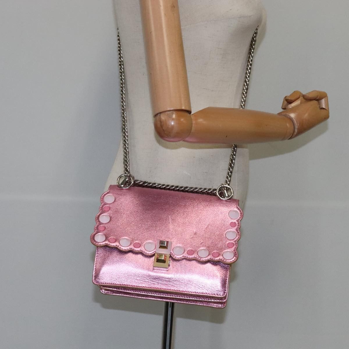Fendi Kan I Pink Leather Shoulder Bag (Pre-Owned) Size ONE SIZE - 11 Thumbnail