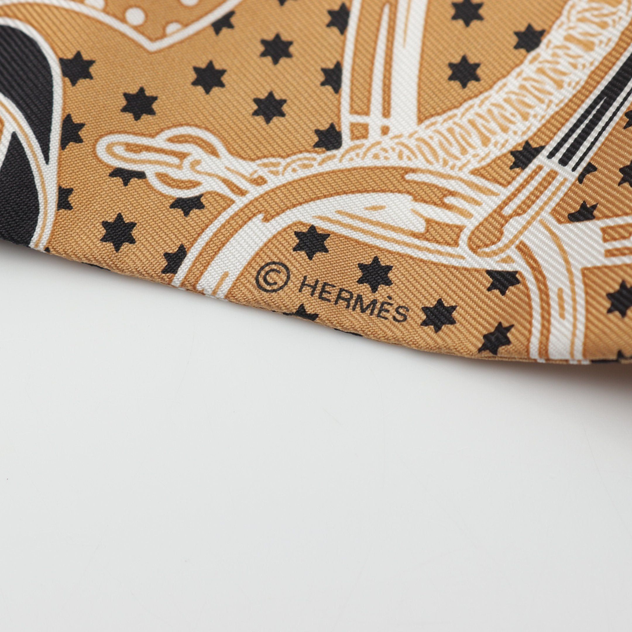 Hermes Hermes Twilly Eperon Bandana Ribbon Scarf Silk Beige Multicolor Size ONE SIZE - 2 Thumbnail