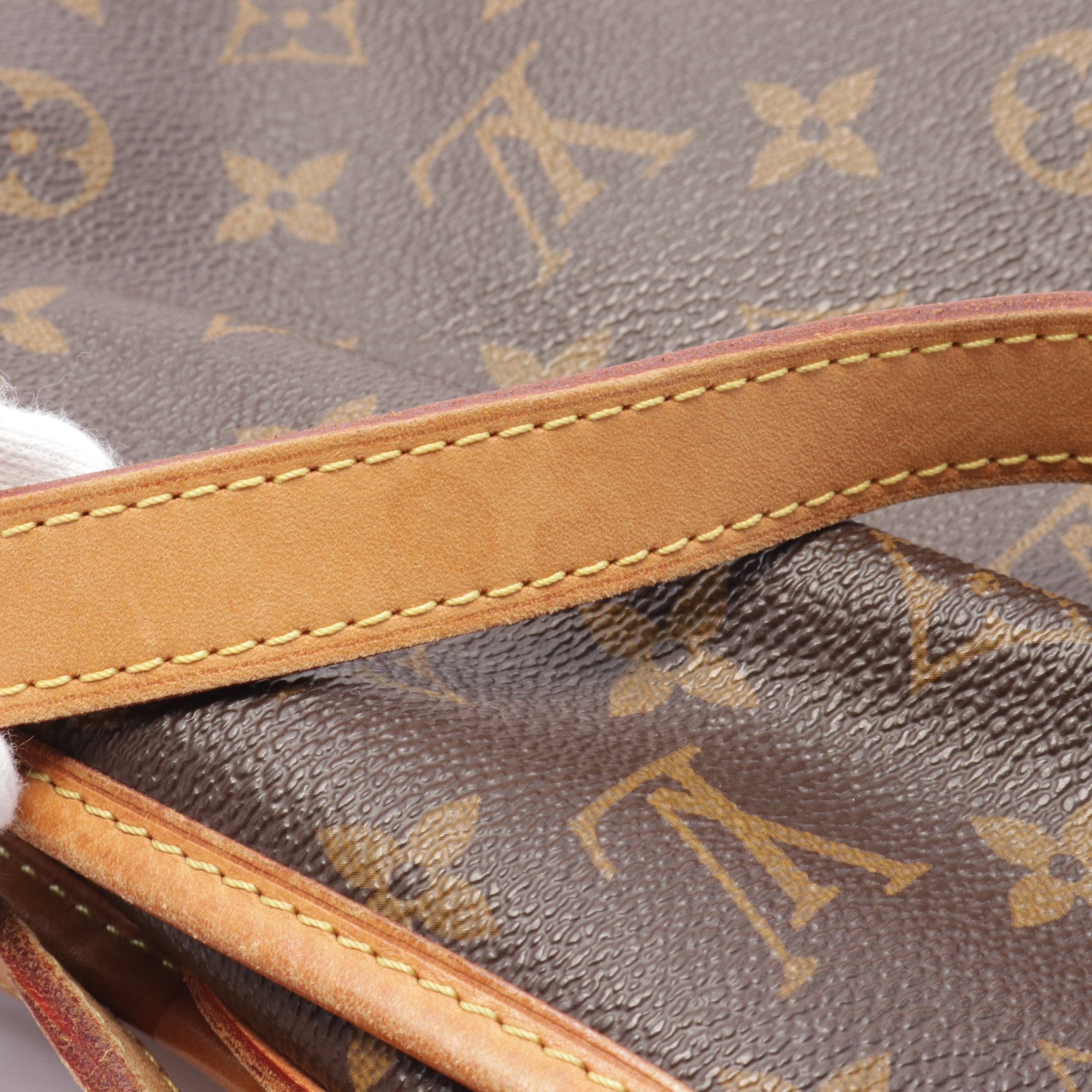 Louis Vuitton Louis Vuitton Menilmontant Pm Monogram Shoulder Bag Leather Brown Size ONE SIZE - 8 Thumbnail