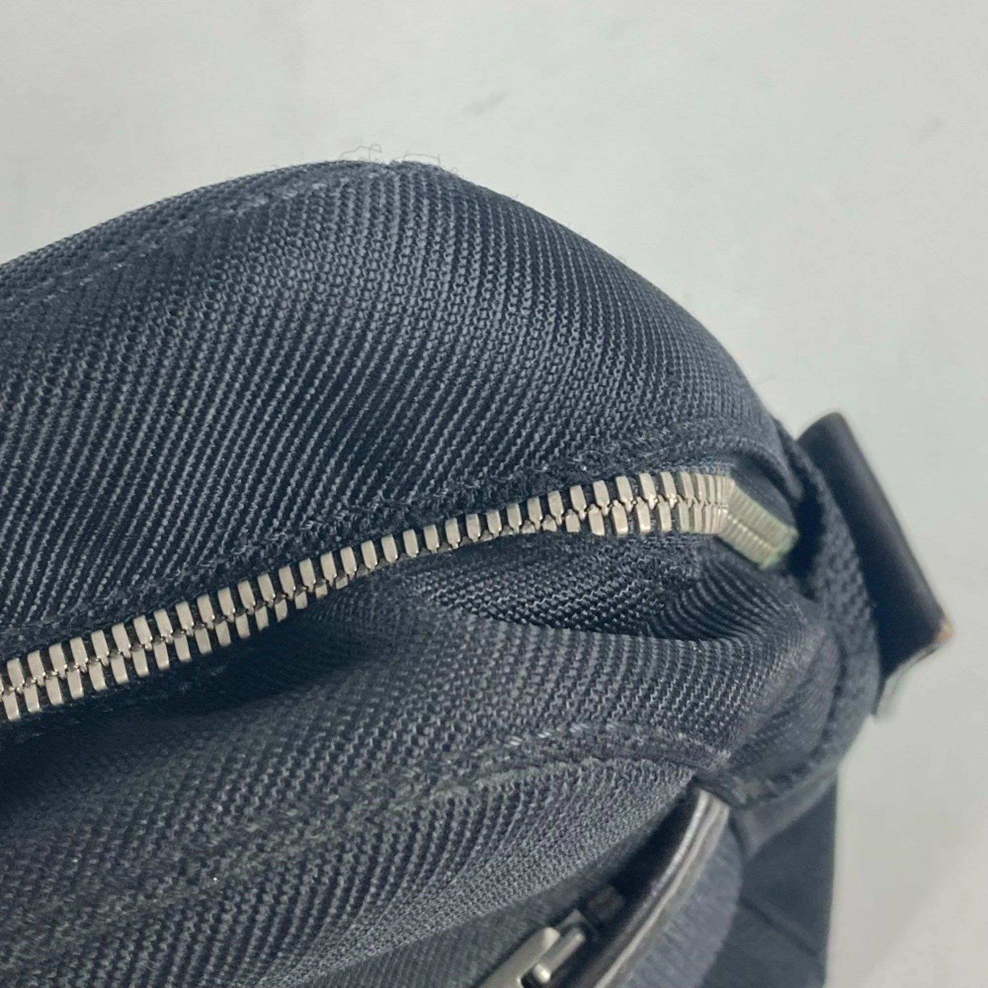 Louis Vuitton Louis Vuitton Geant Yack briefcase Size ONE SIZE - 9 Thumbnail