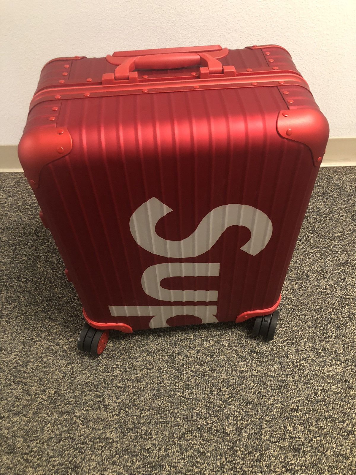 NEW Supreme RIMOWA Topas Multiwheel 45L Red SS18 box logo carry-on