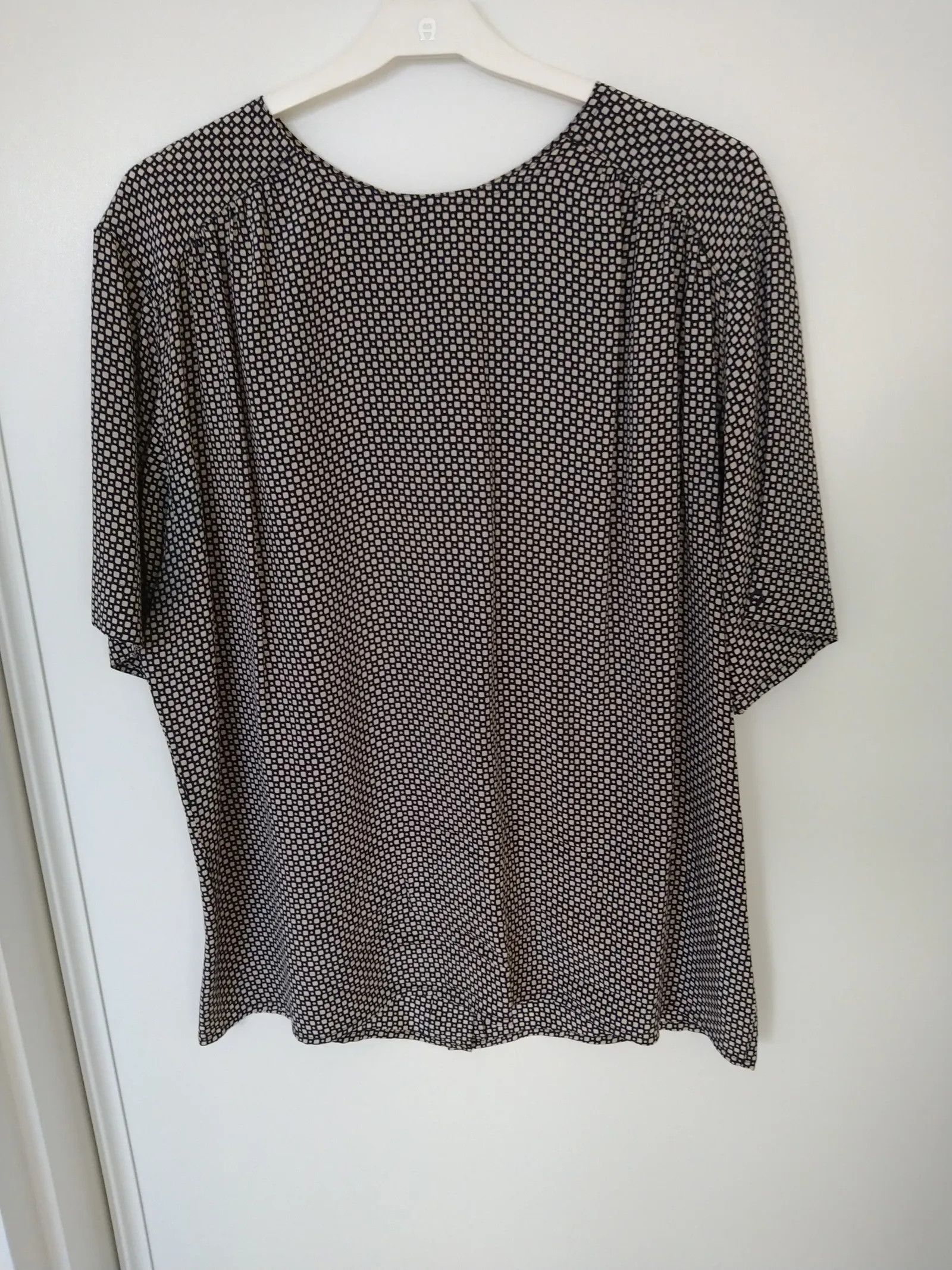 Etienne Aigner Etienne Aigner Top Size M / US 6-8 / IT 42-44 - 4 Thumbnail