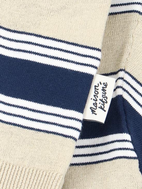 Maison Kitsune MAISON KITSUNE Men Sweater MM00805KT1106 S477 White Size US L / EU 52-54 / 3 - 4 Thumbnail