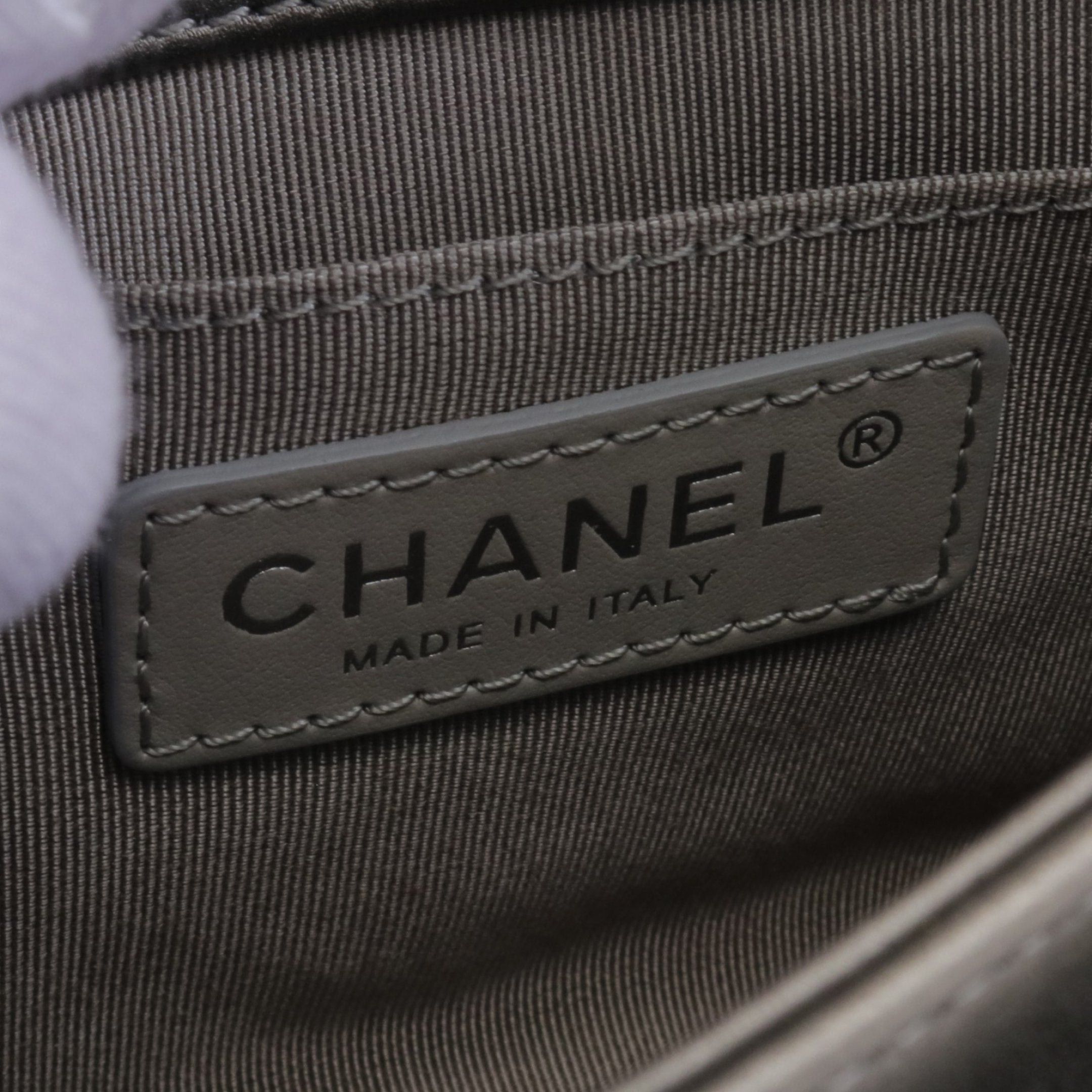 Chanel Chanel Chain Shoulder Bag Leather Champagne Gold Antique Silver Hardware Size ONE SIZE - 4 Thumbnail