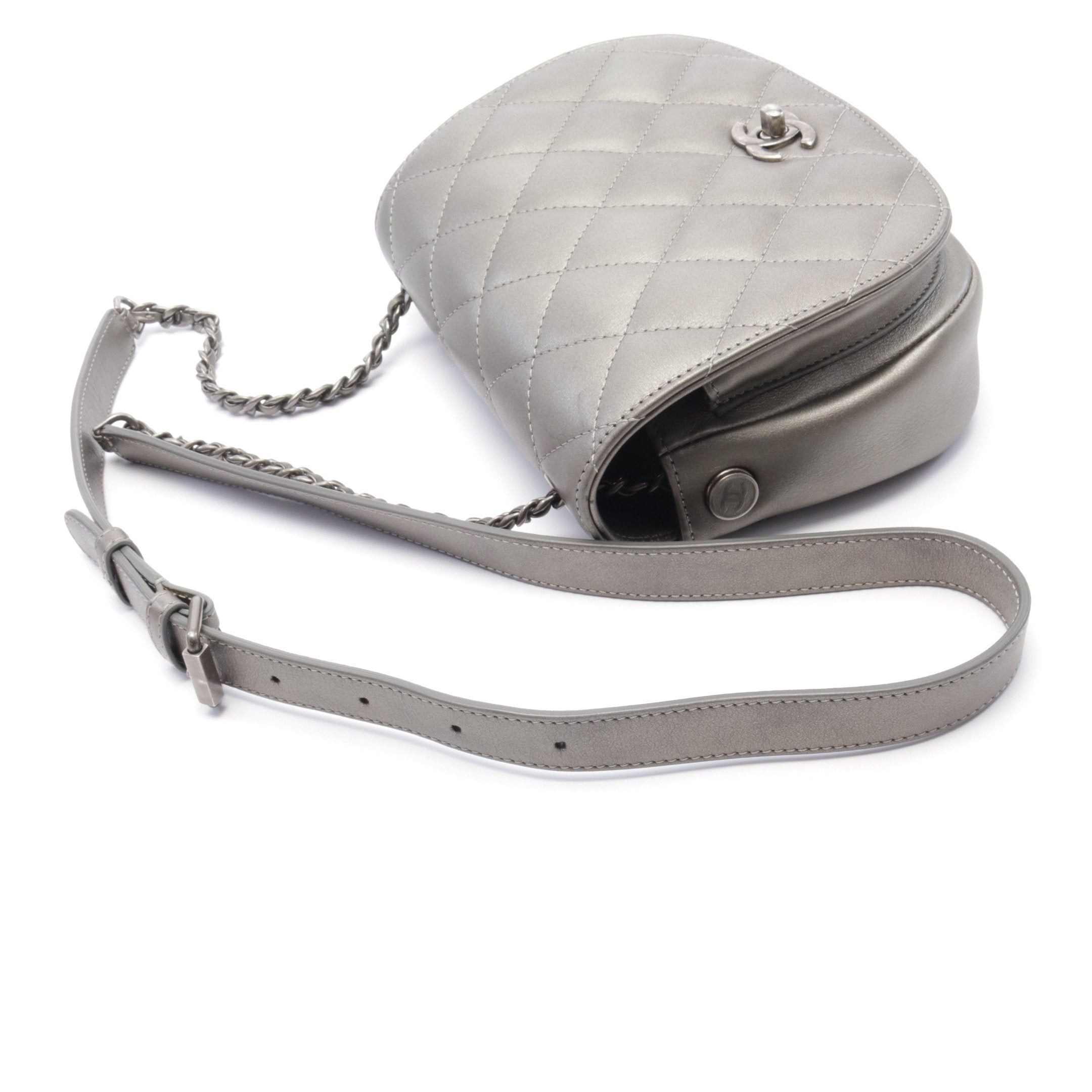 Chanel Chanel Chain Shoulder Bag Leather Champagne Gold Antique Silver Hardware Size ONE SIZE - 7 Thumbnail