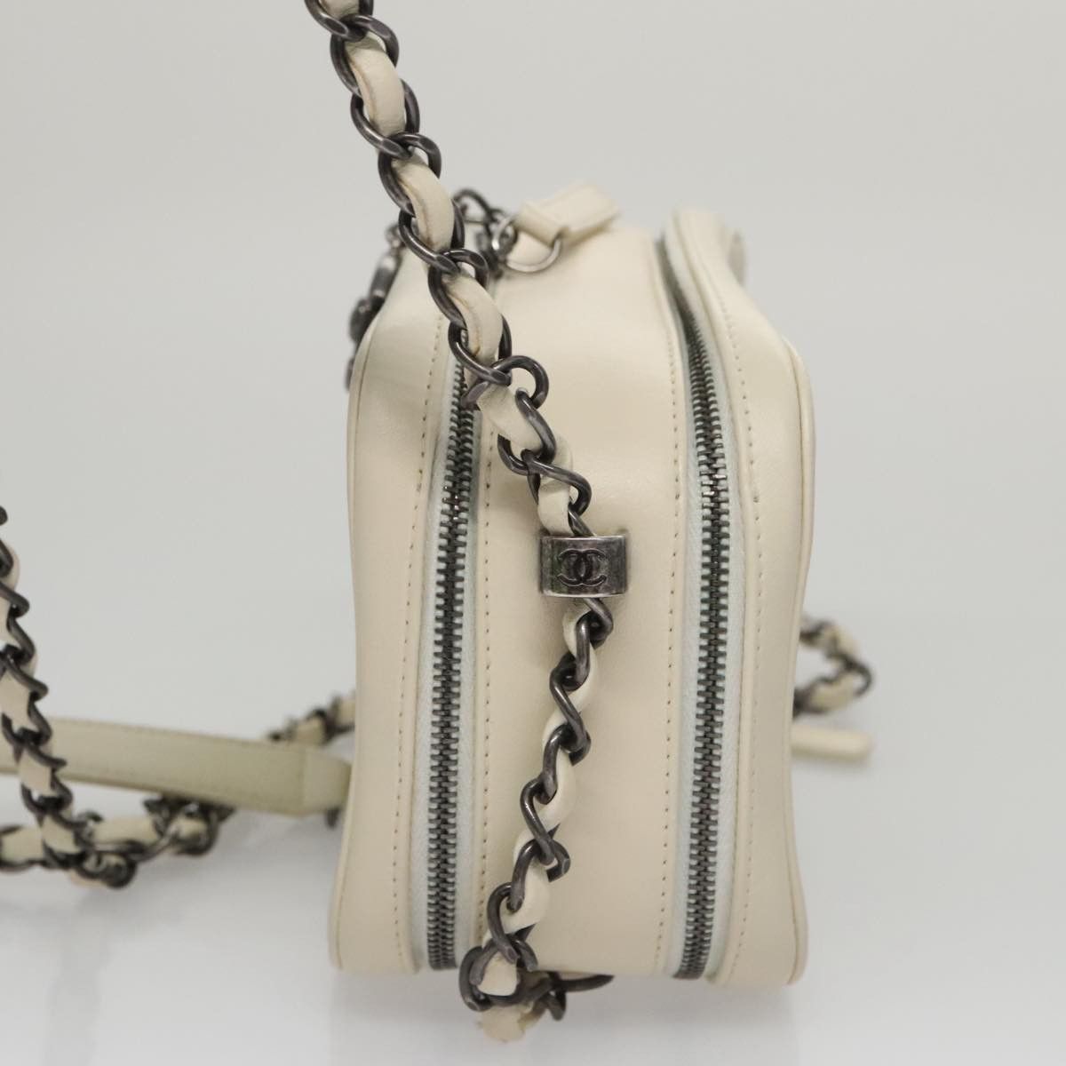 Chanel Coco Boy White Leather Shoulder Bag (Pre-Owned) Size ONE SIZE - 3 Thumbnail