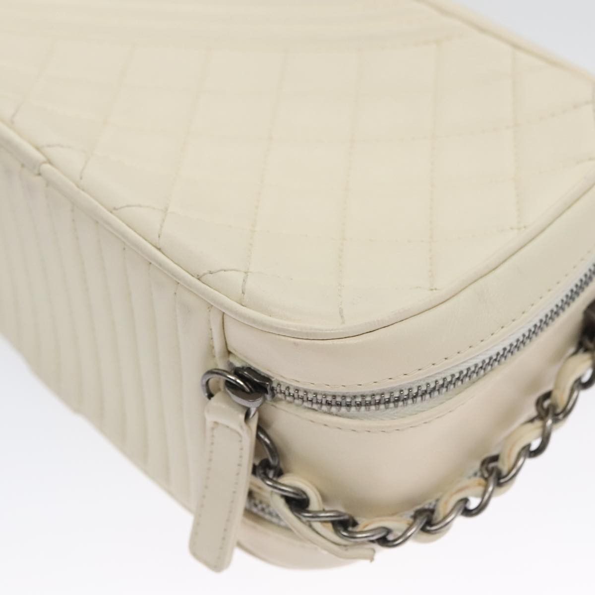 Chanel Coco Boy White Leather Shoulder Bag (Pre-Owned) Size ONE SIZE - 10 Thumbnail
