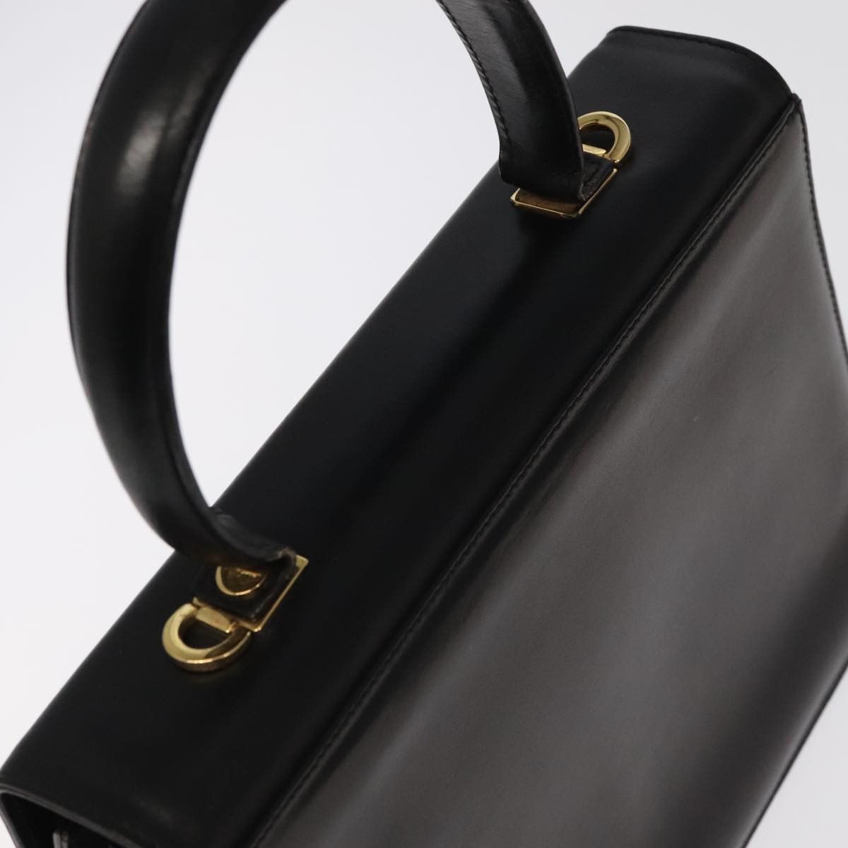 Salvatore Ferragamo Gancini Black Leather Handbag (Pre-Owned) Size ONE SIZE - 10 Thumbnail