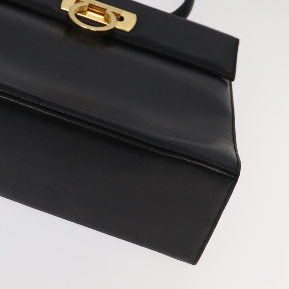 Salvatore Ferragamo Gancini Black Leather Handbag (Pre-Owned) Size ONE SIZE - 6 Thumbnail